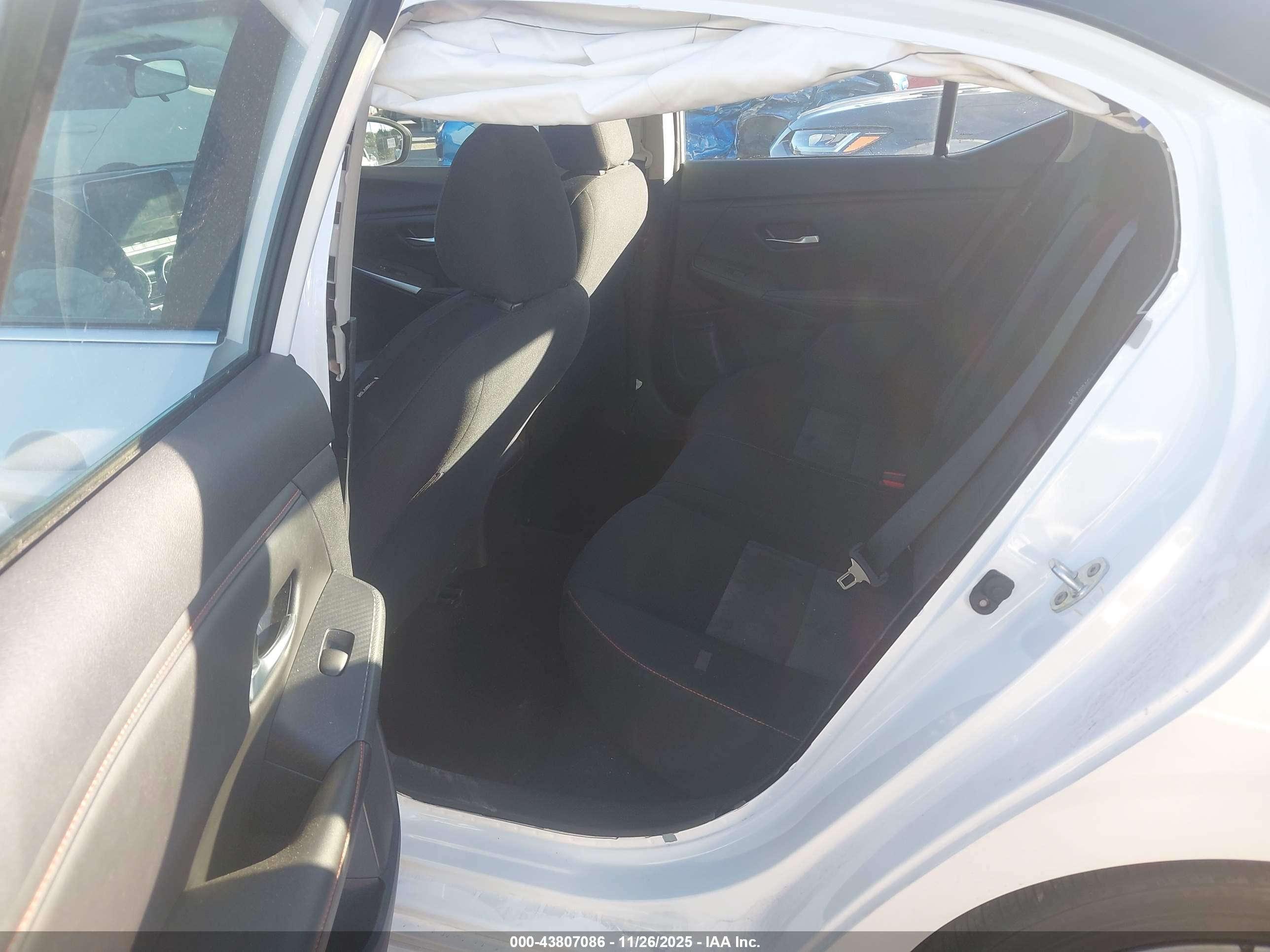 NISSAN SENTRA image 8
