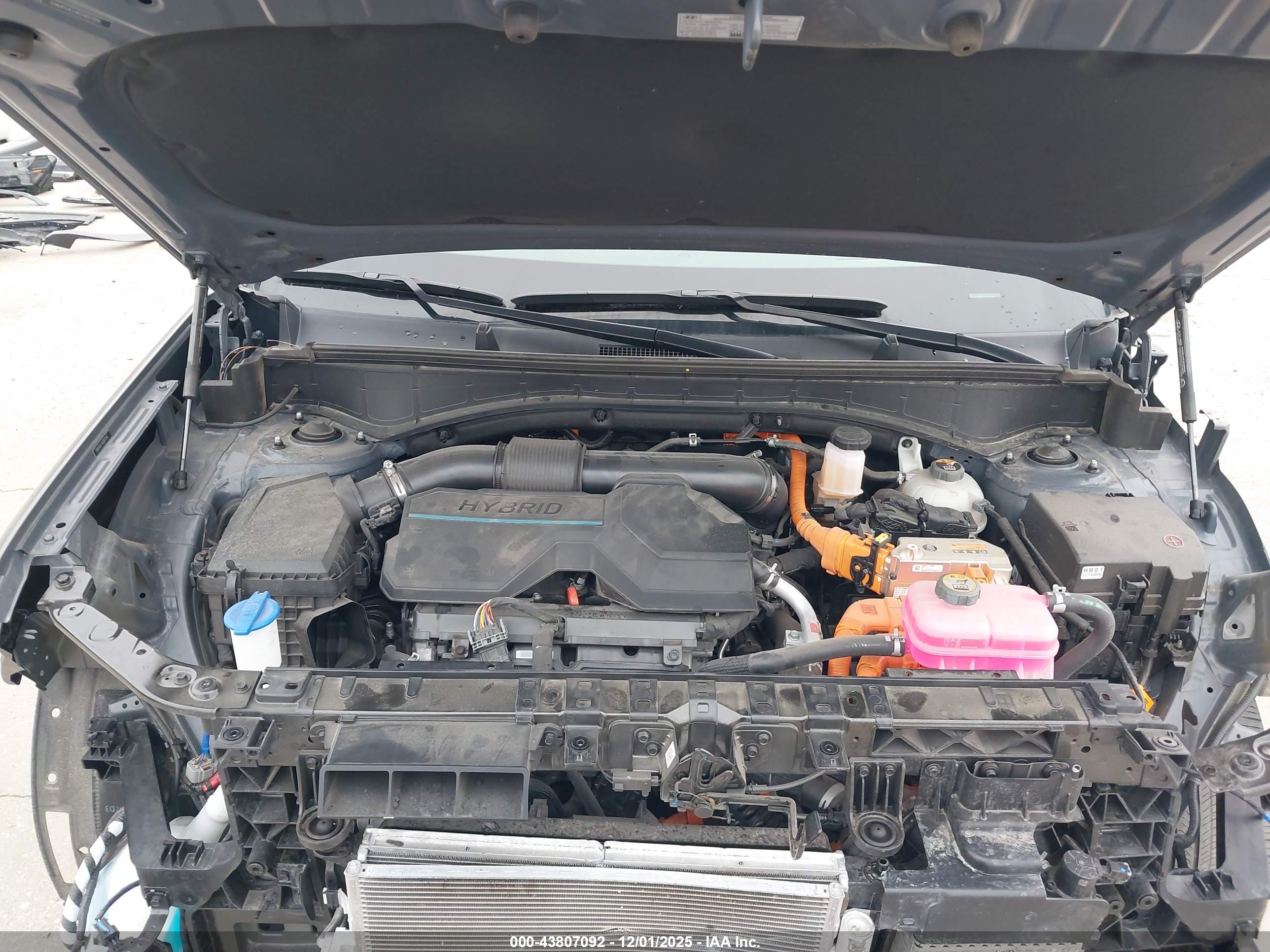 HYUNDAI SANTA image 10