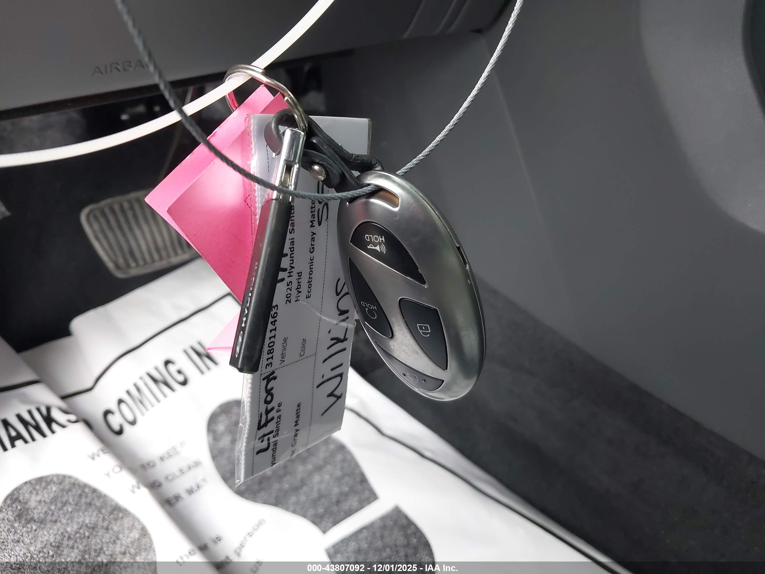 HYUNDAI SANTA image 11