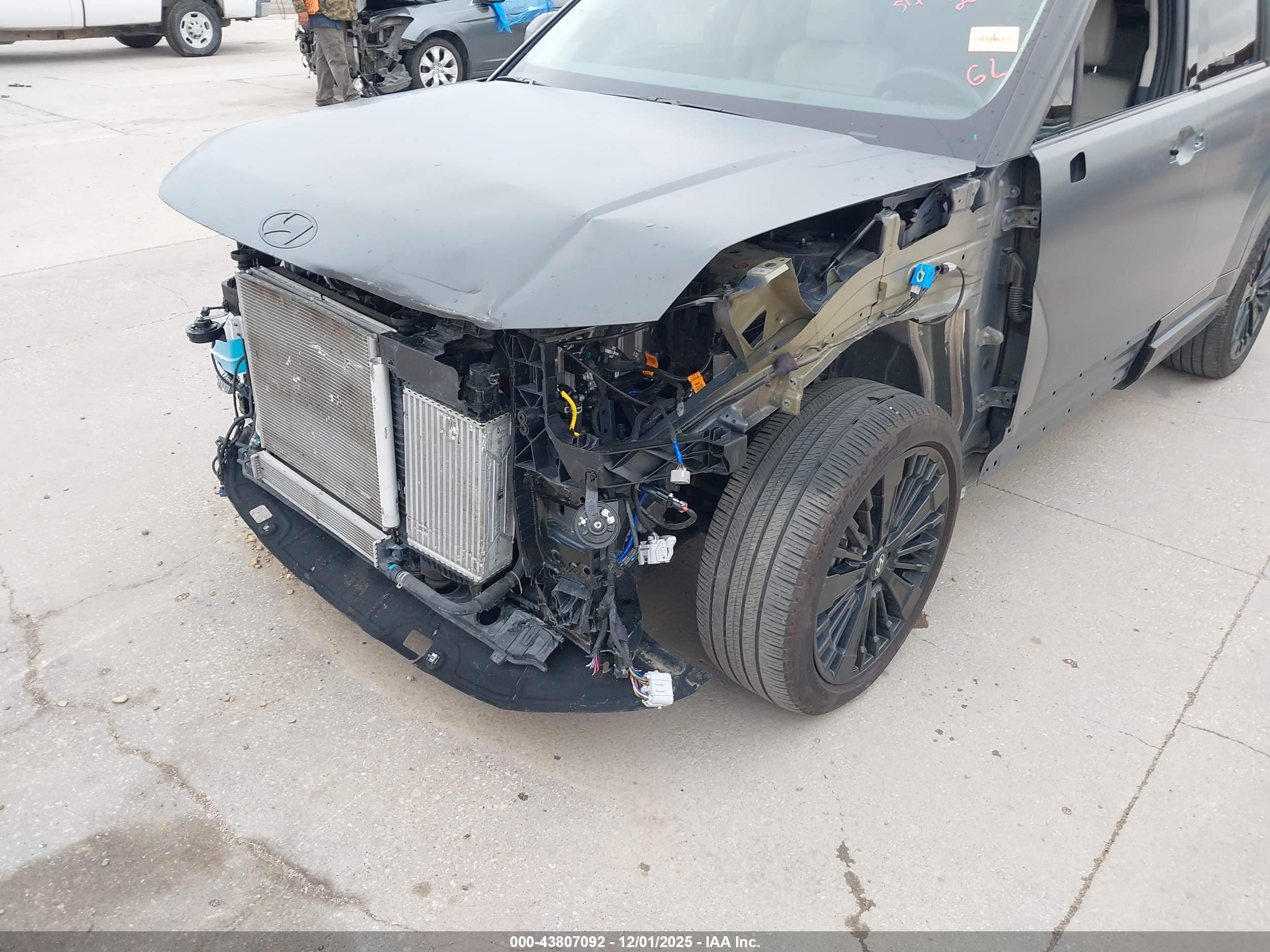 HYUNDAI SANTA image 6