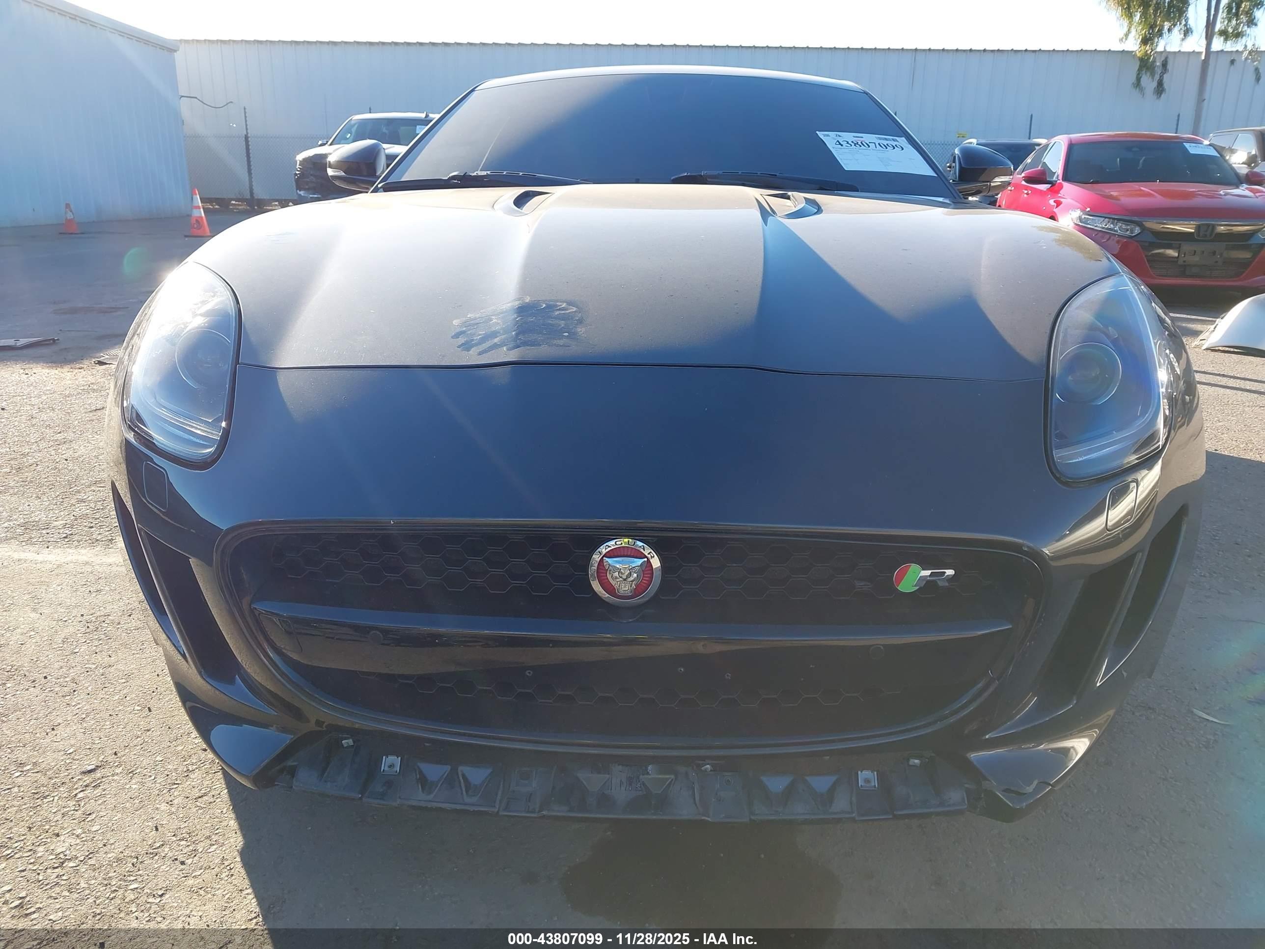 JAGUAR F-TYPE image 6