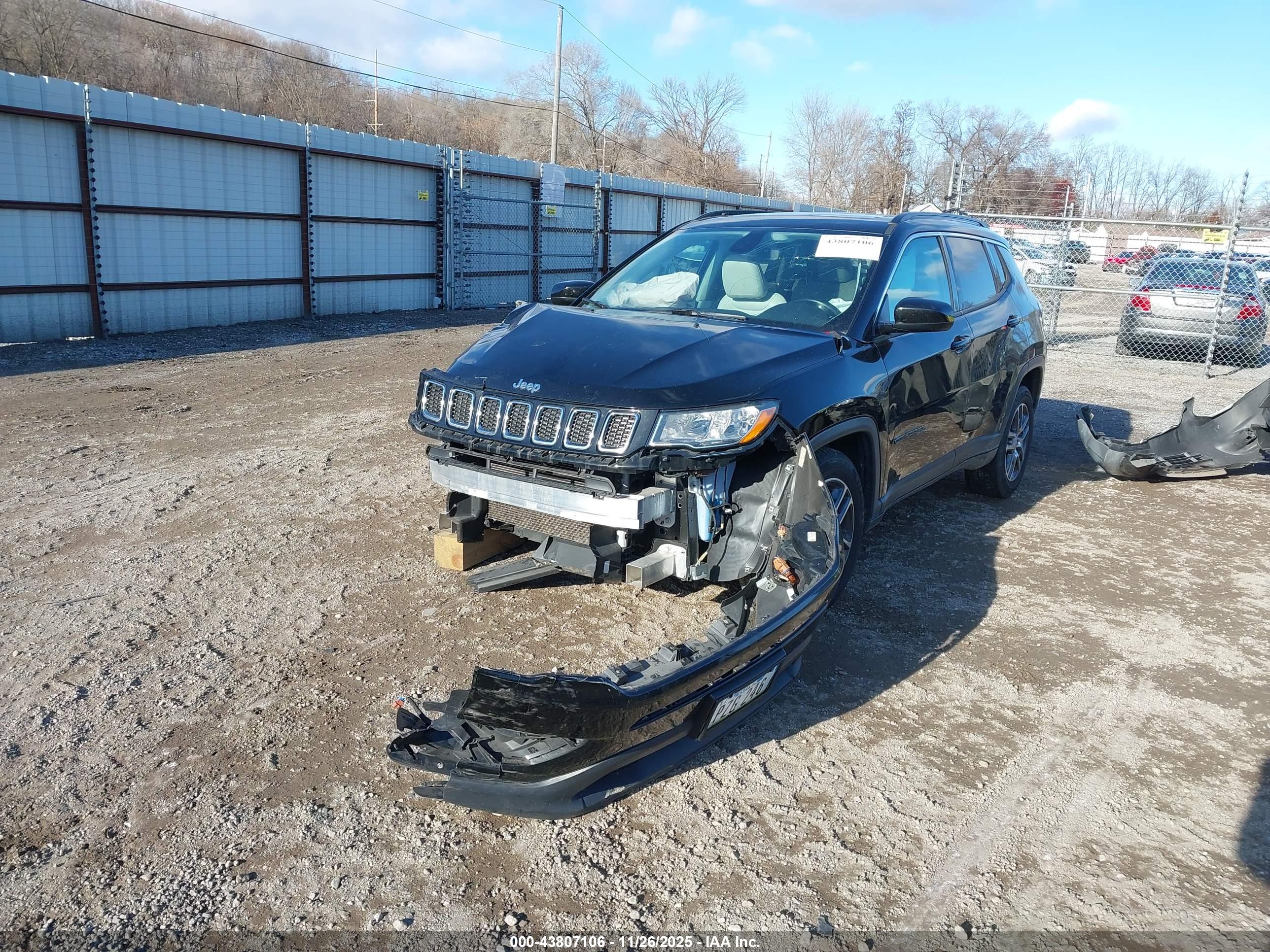 JEEP COMPASS image 2