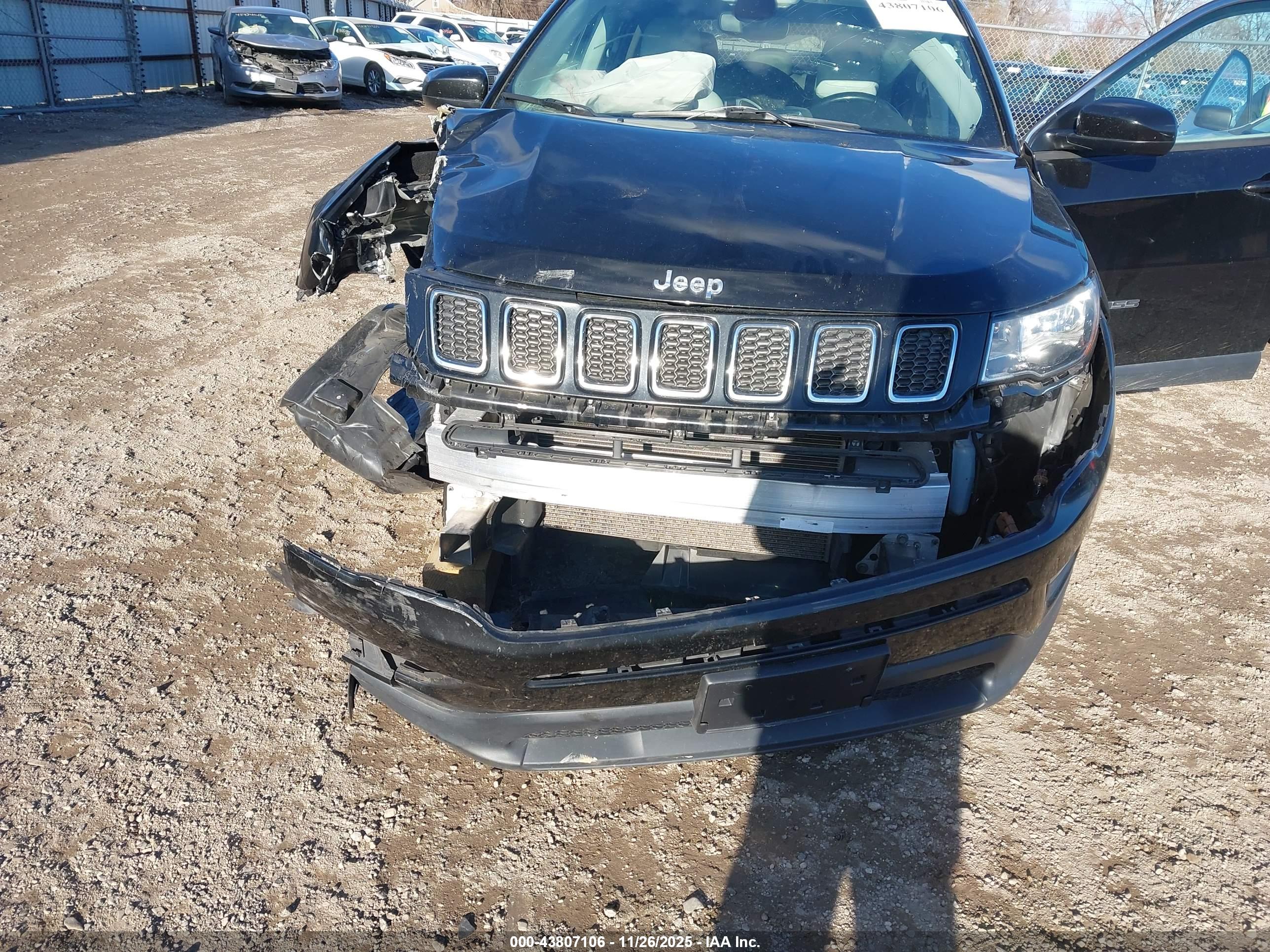 JEEP COMPASS image 6
