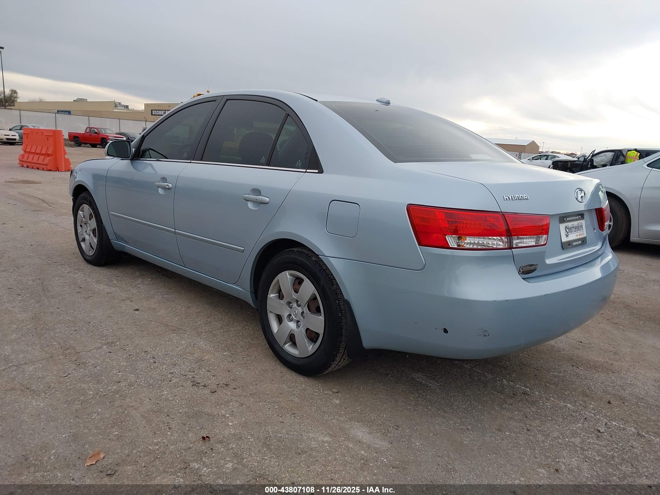 HYUNDAI SONATA image 3
