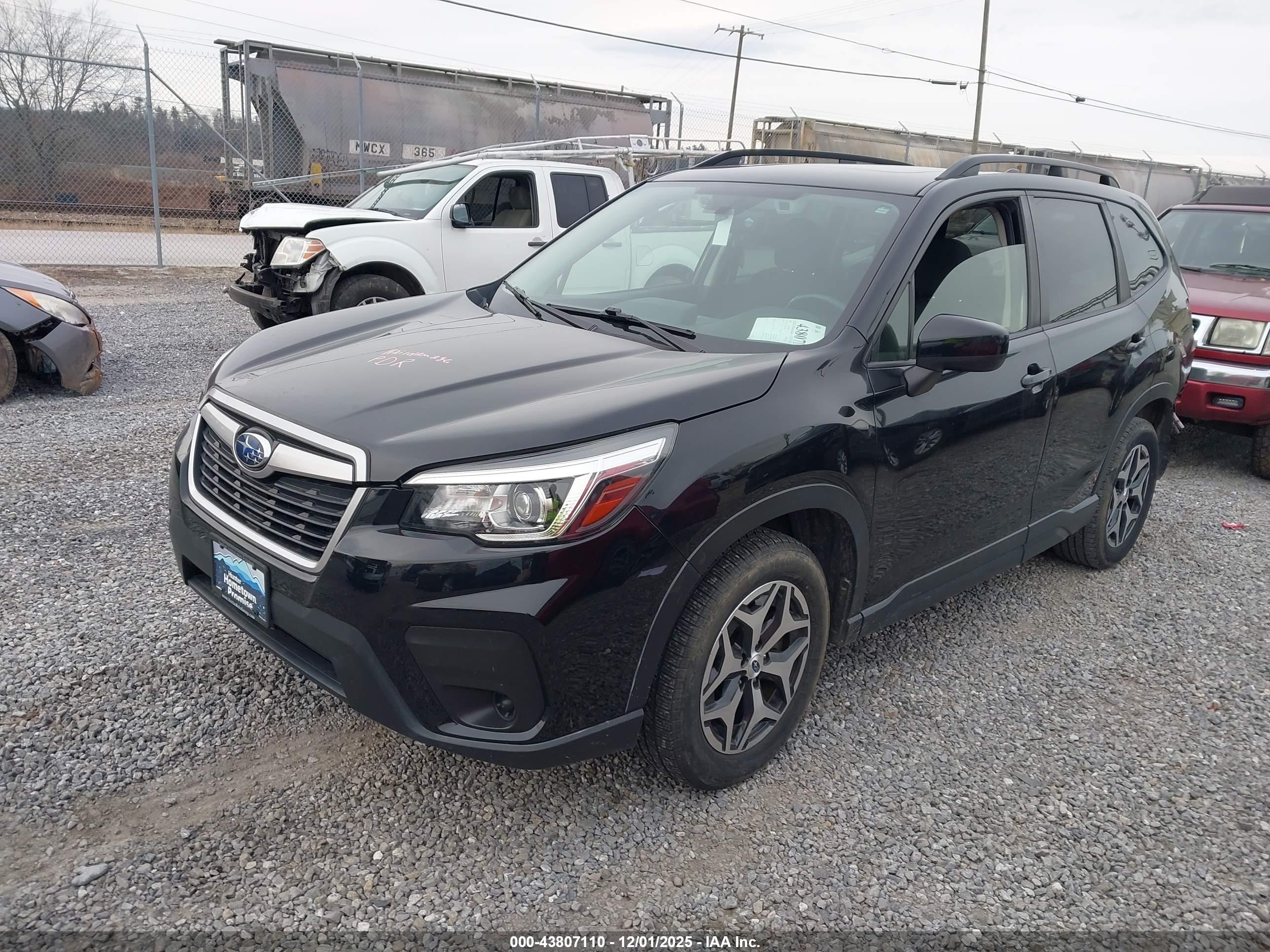SUBARU FORESTER image 2