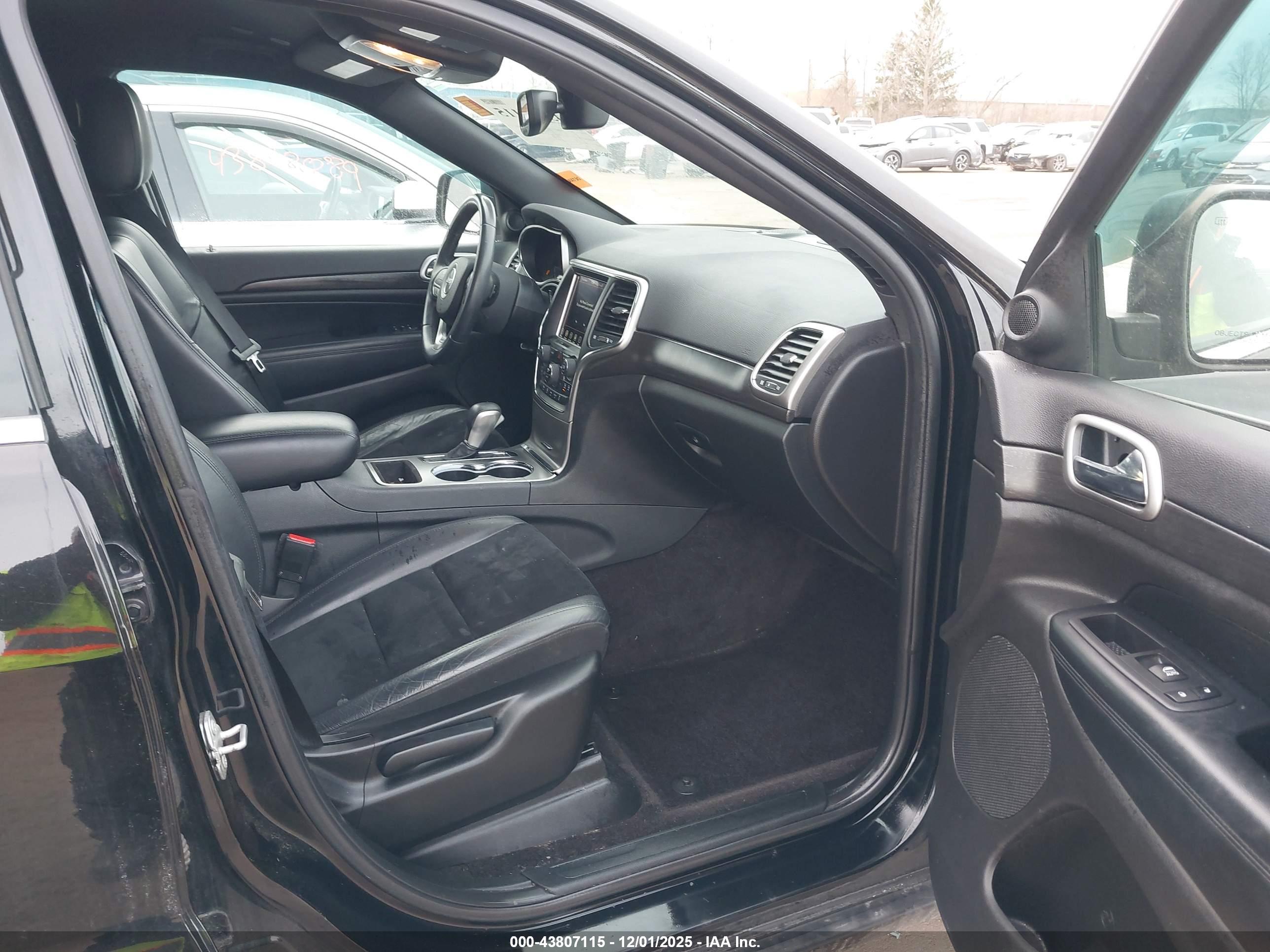 JEEP GRAND image 5