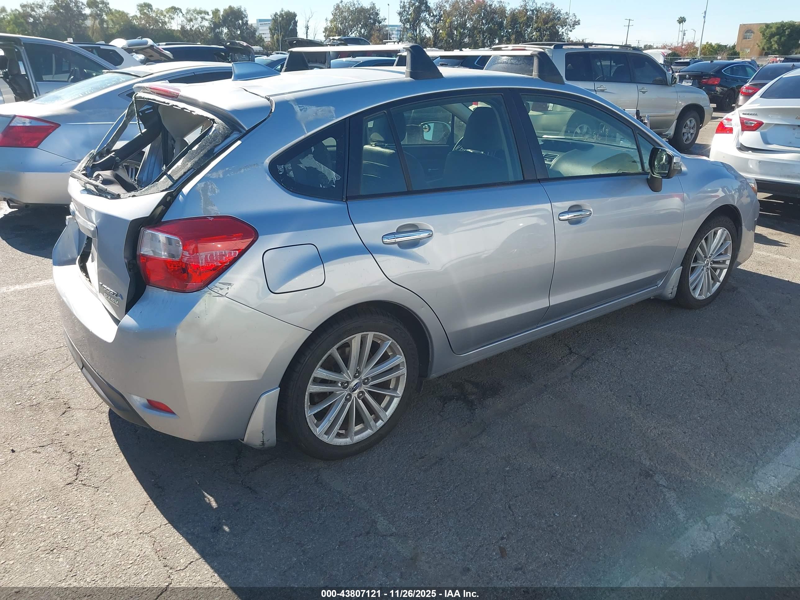 SUBARU IMPREZA image 4
