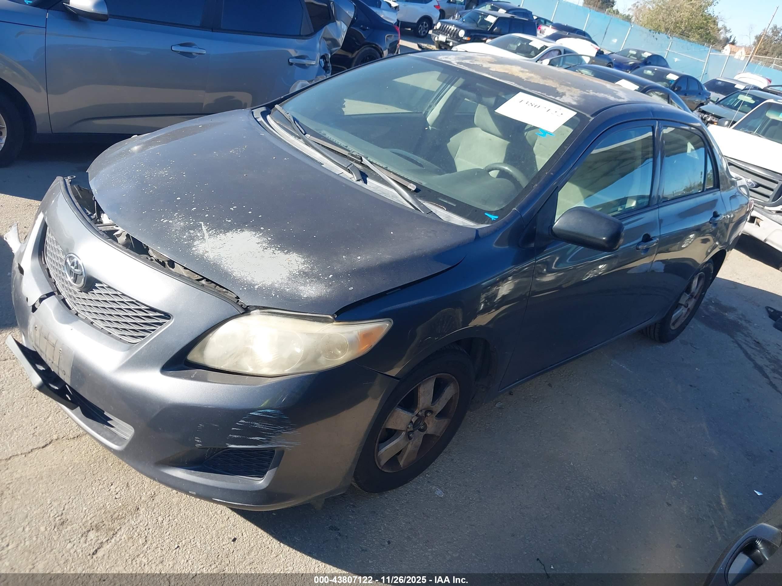 TOYOTA COROLLA image 2