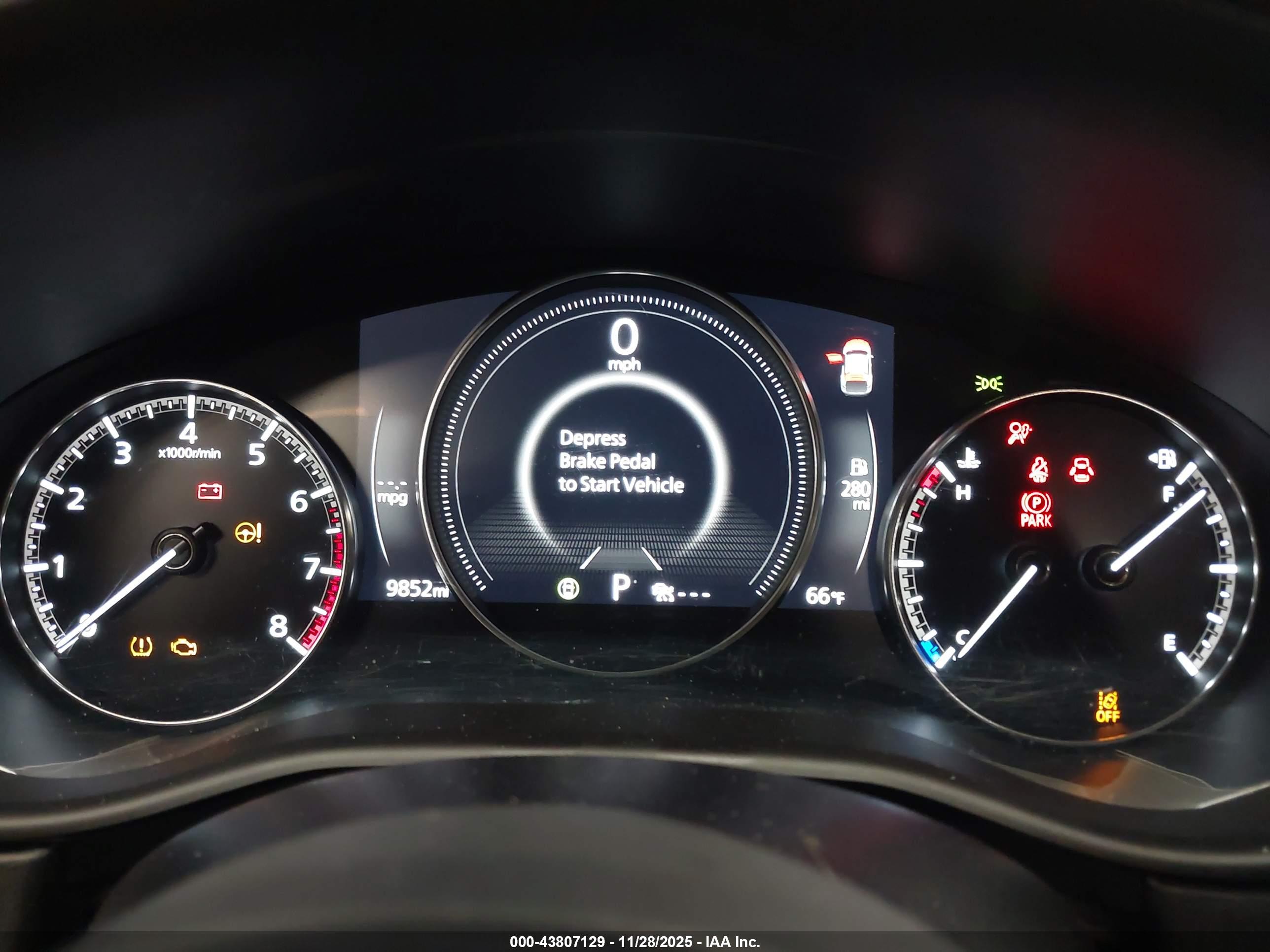 MAZDA CX-30 image 7
