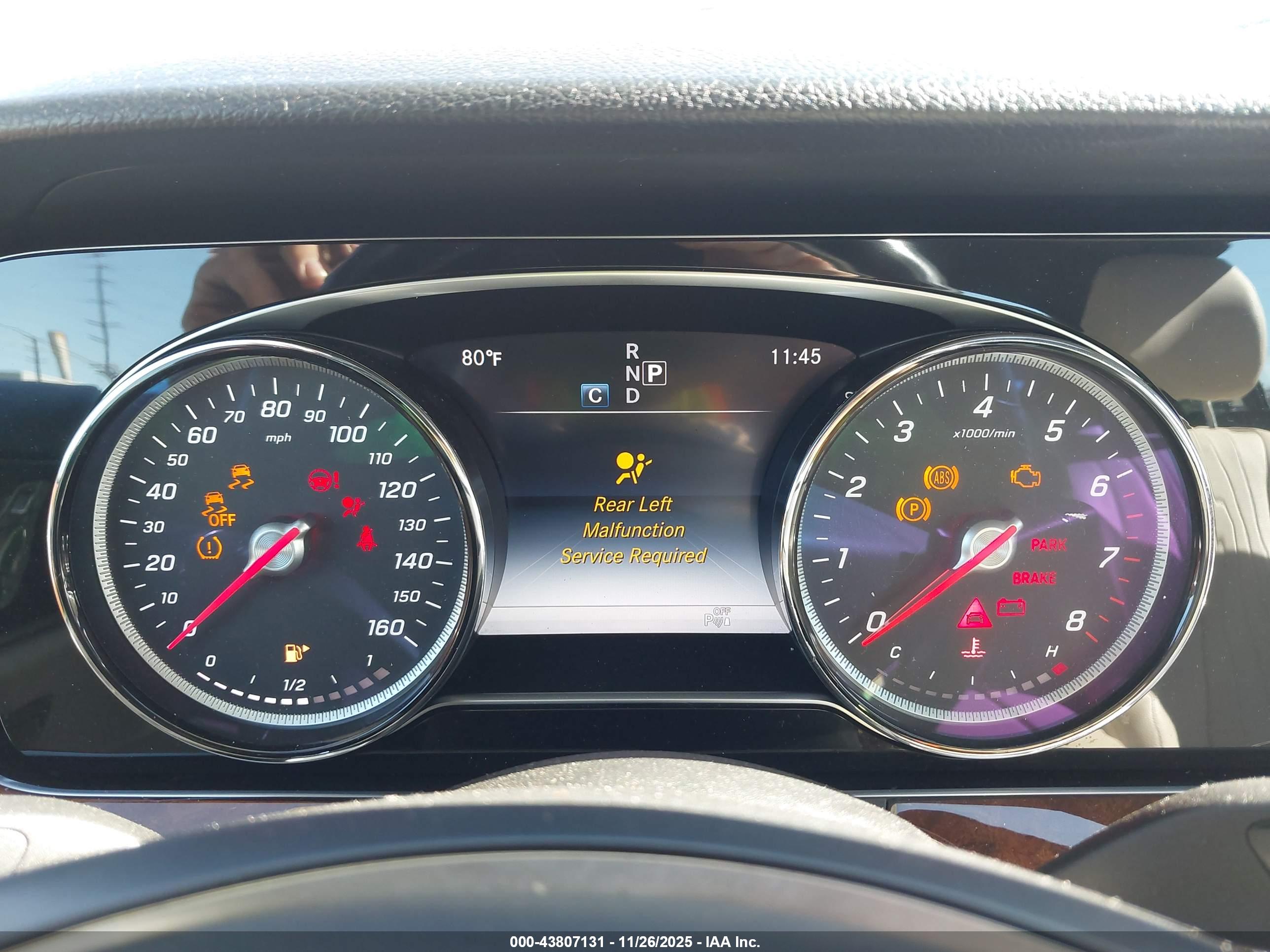 MERCEDES-BENZ E image 7