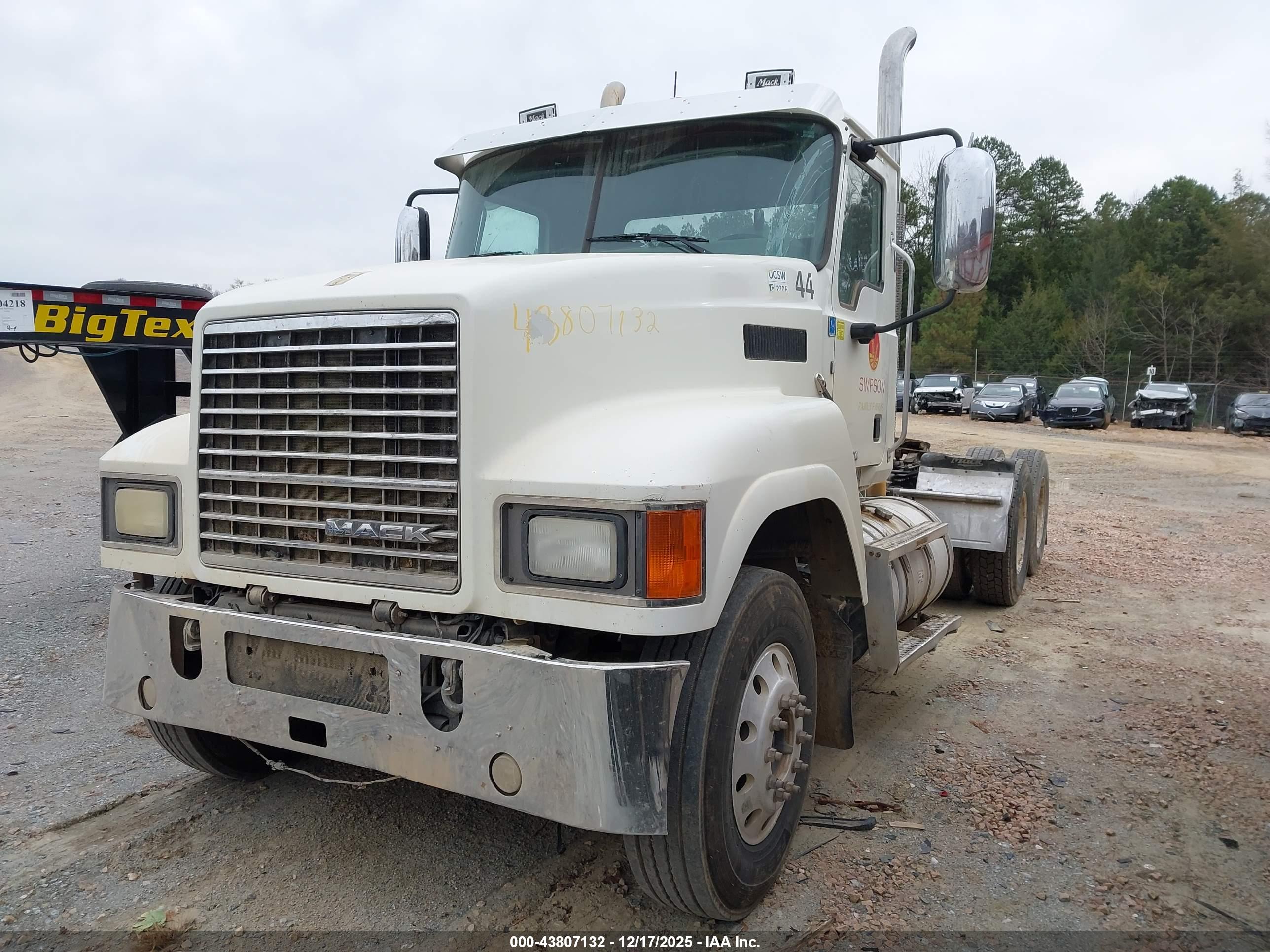 MACK 600 image 2