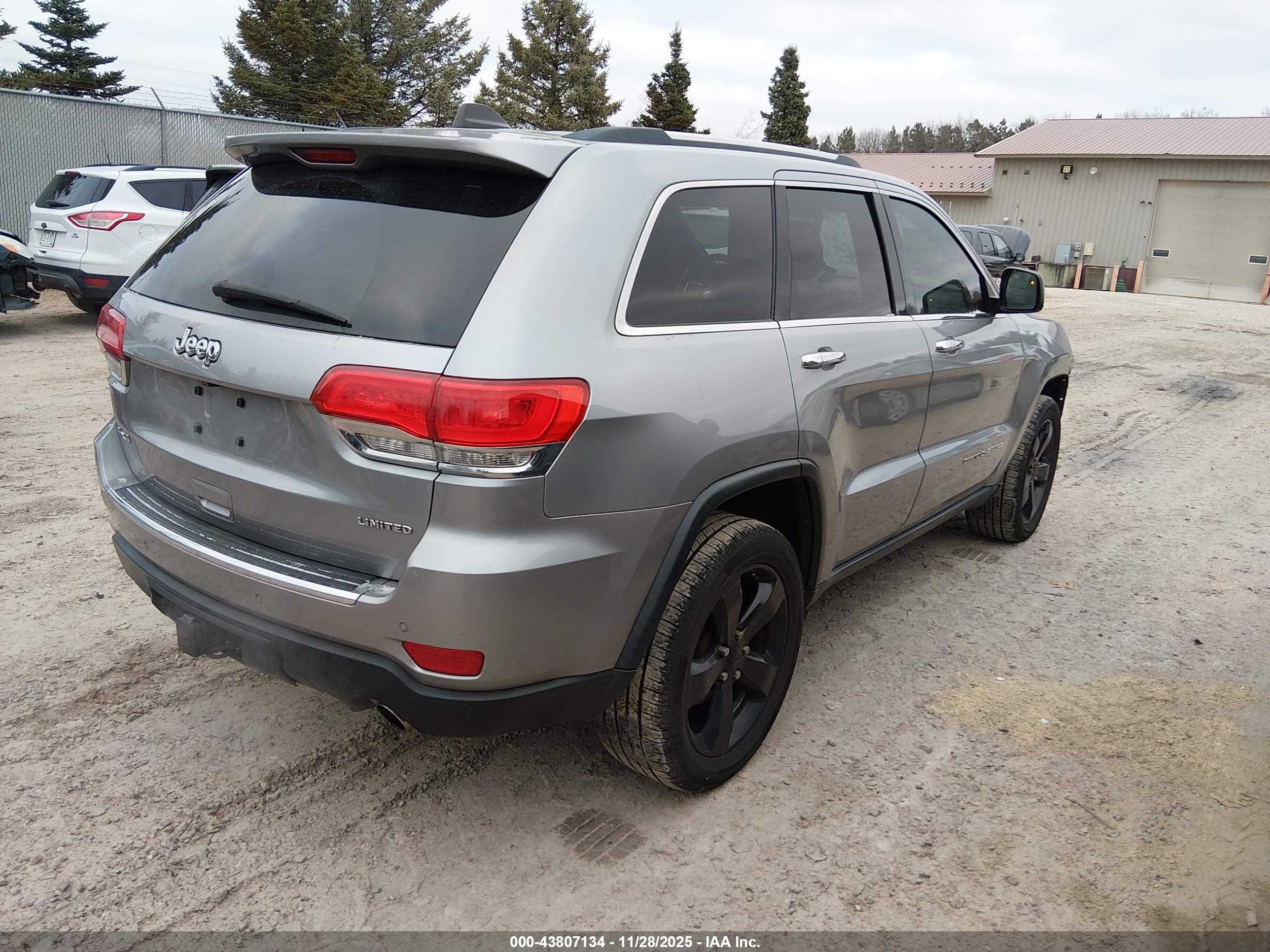 JEEP GRAND image 4