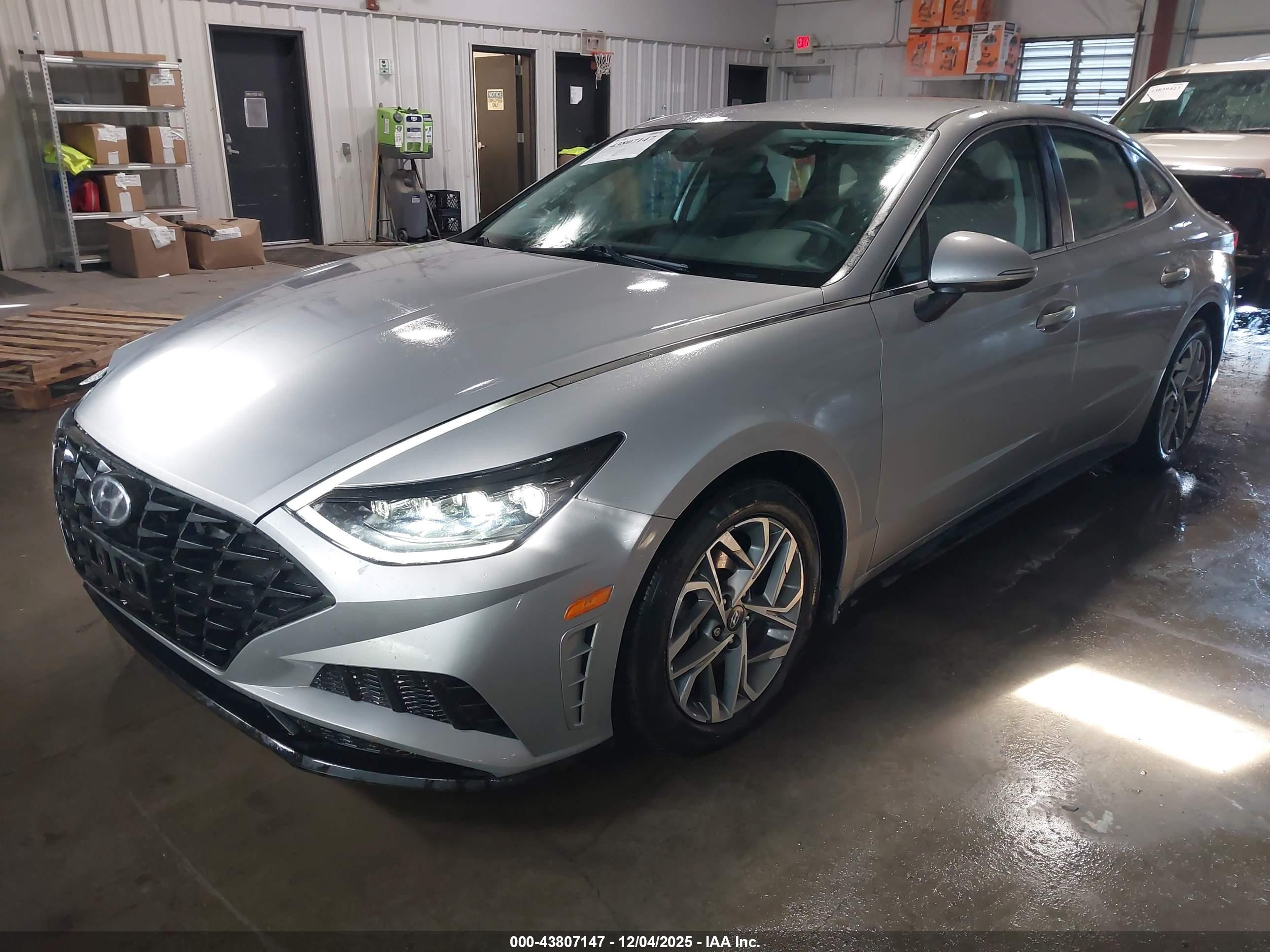HYUNDAI SONATA image 2