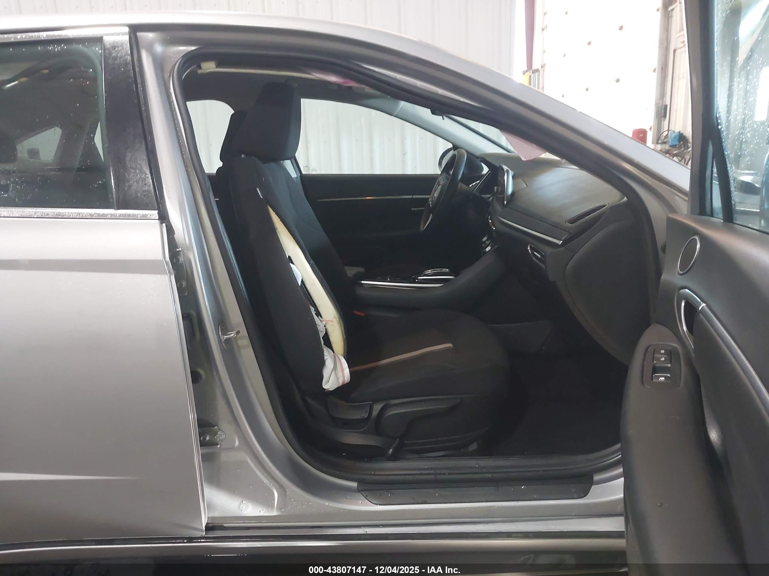 HYUNDAI SONATA image 5