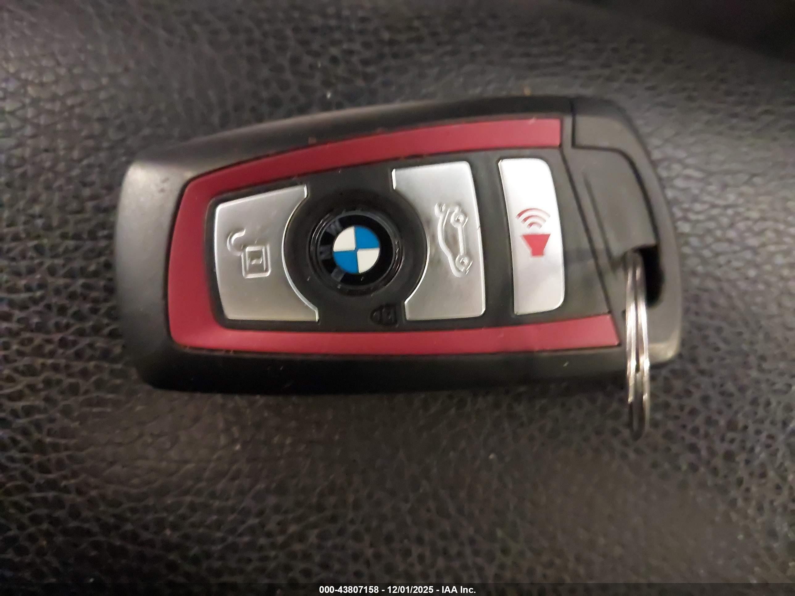 BMW 330I image 11