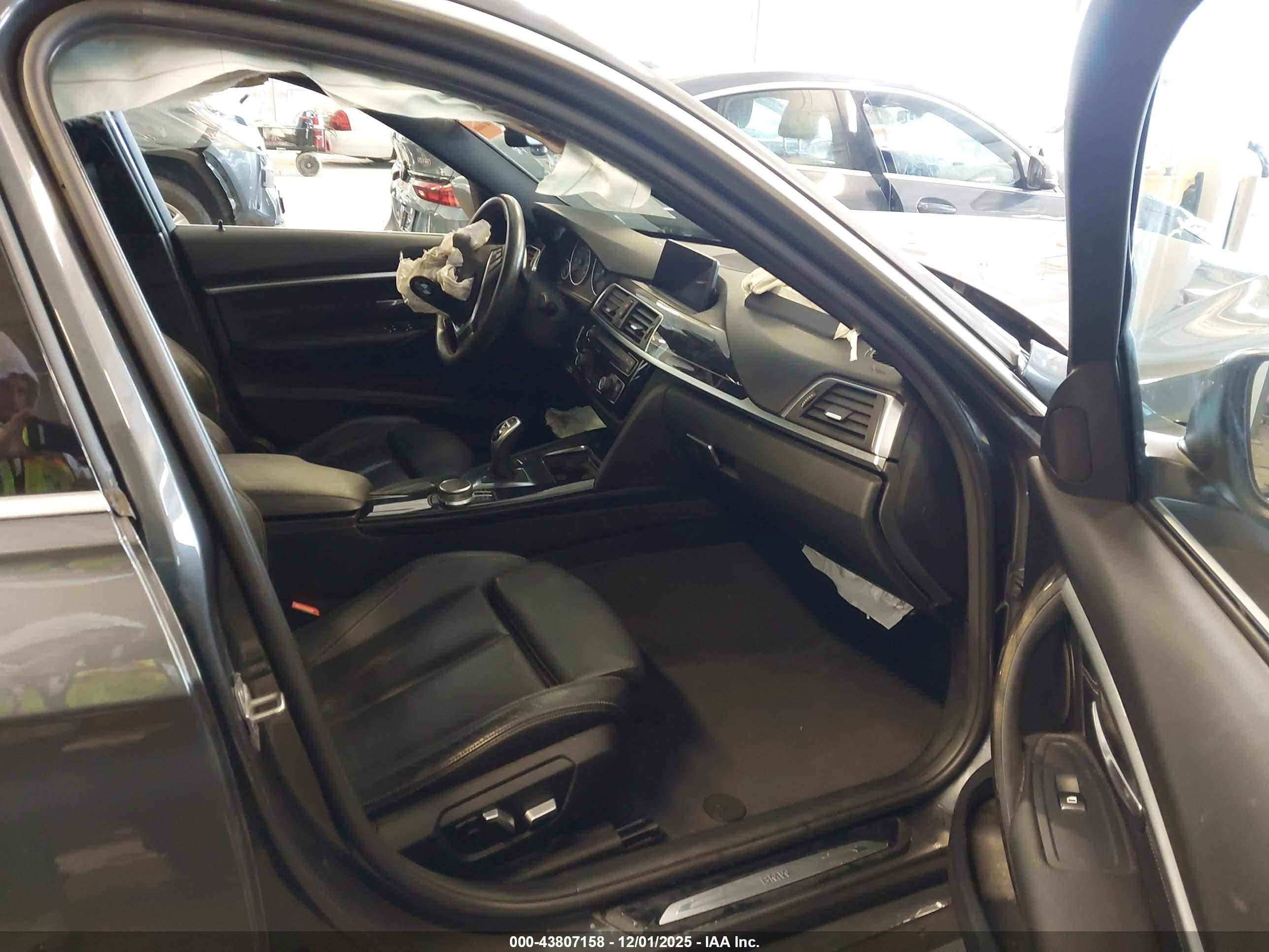BMW 330I image 5