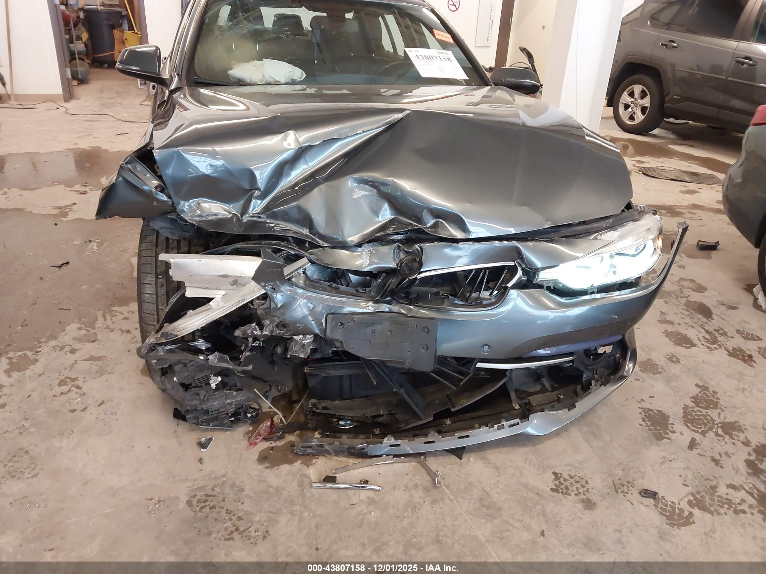 BMW 330I image 6