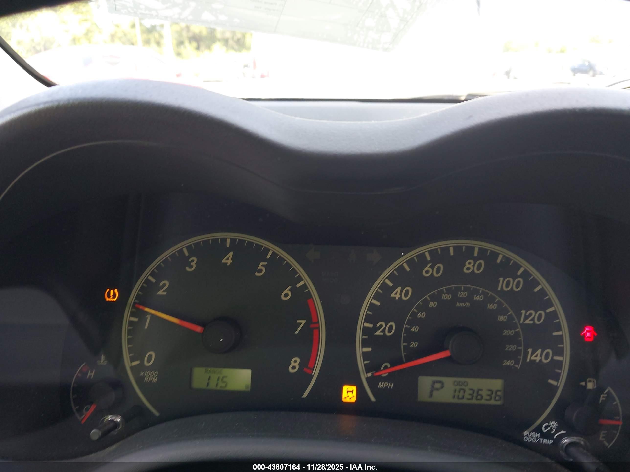TOYOTA COROLLA image 7