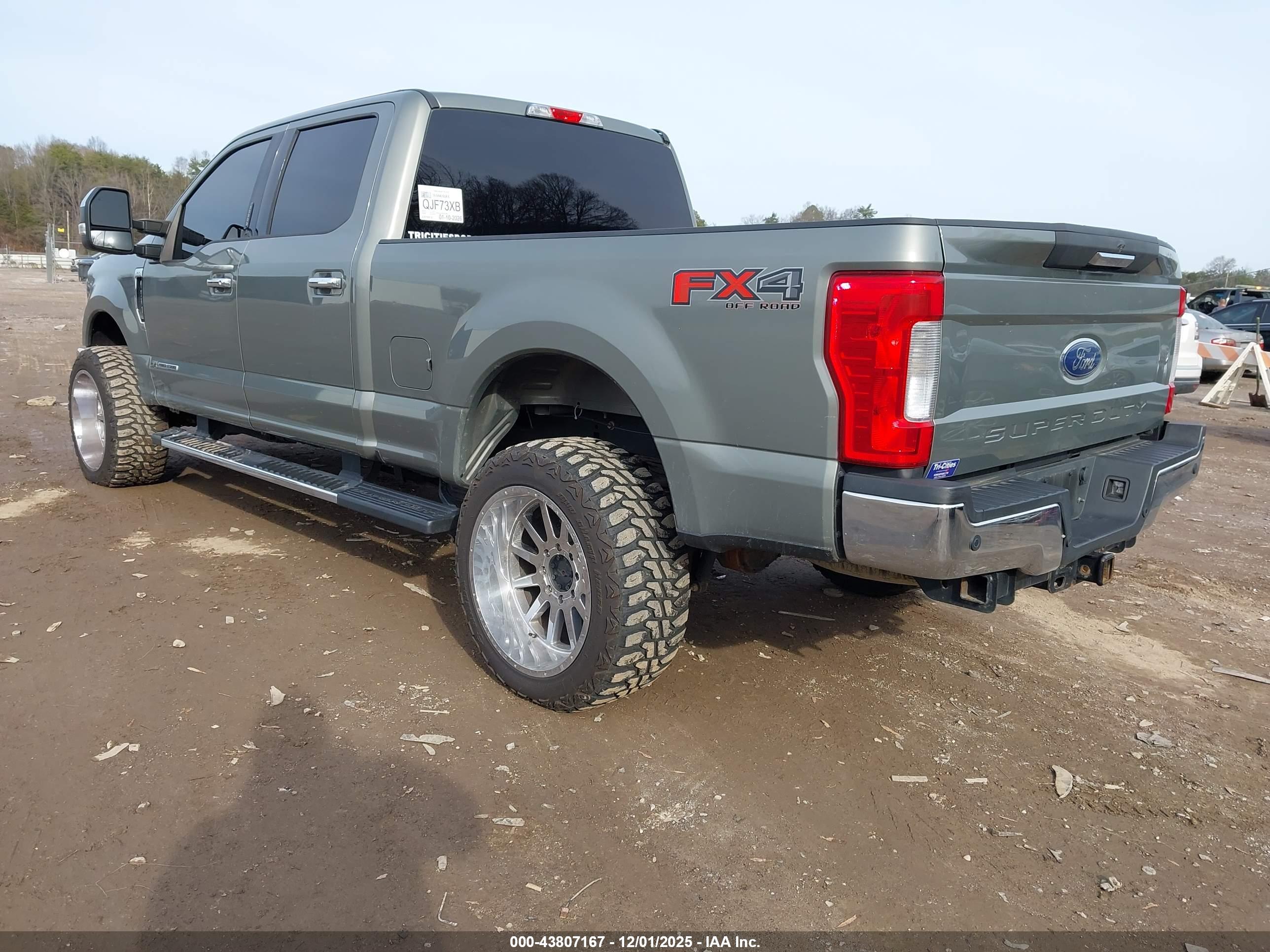 FORD F-250 image 3