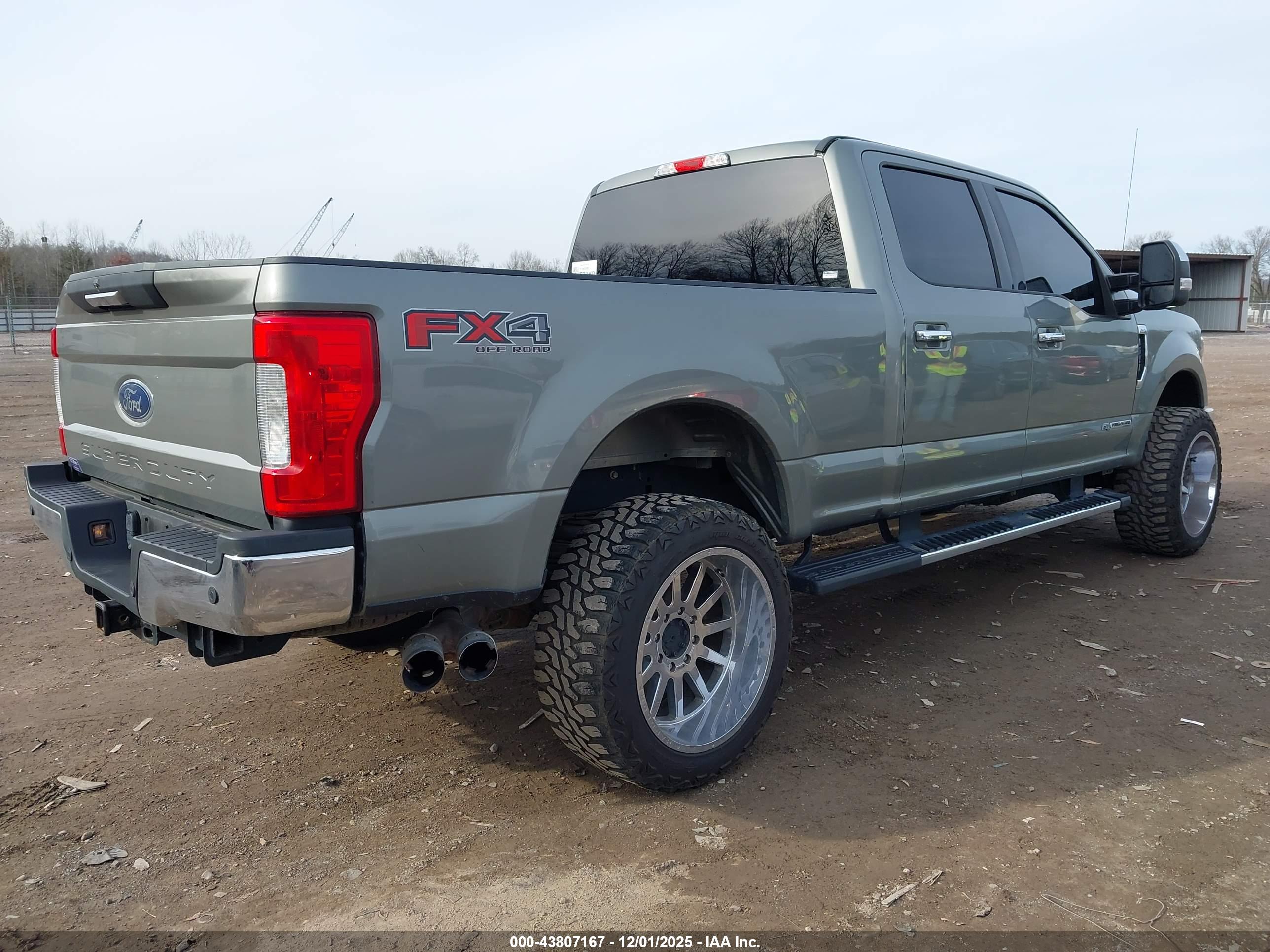 FORD F-250 image 4