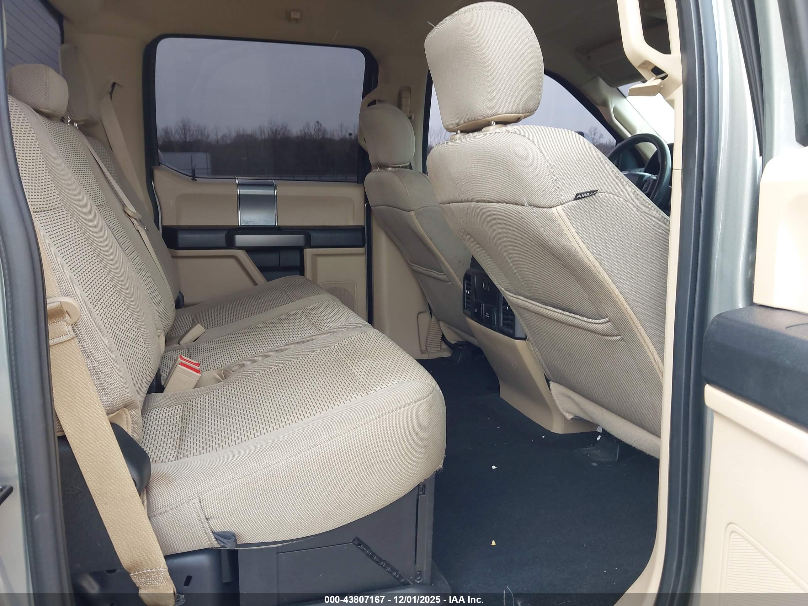 FORD F-250 image 8
