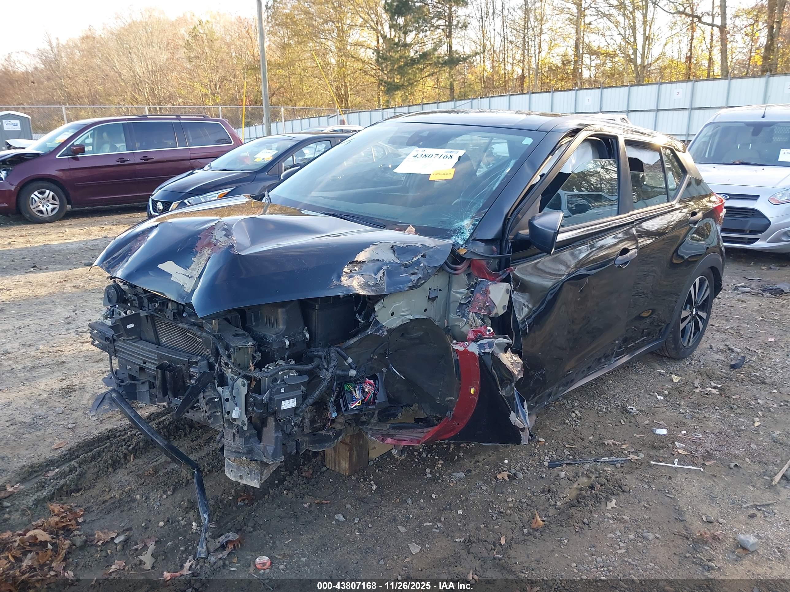 NISSAN KICKS image 6