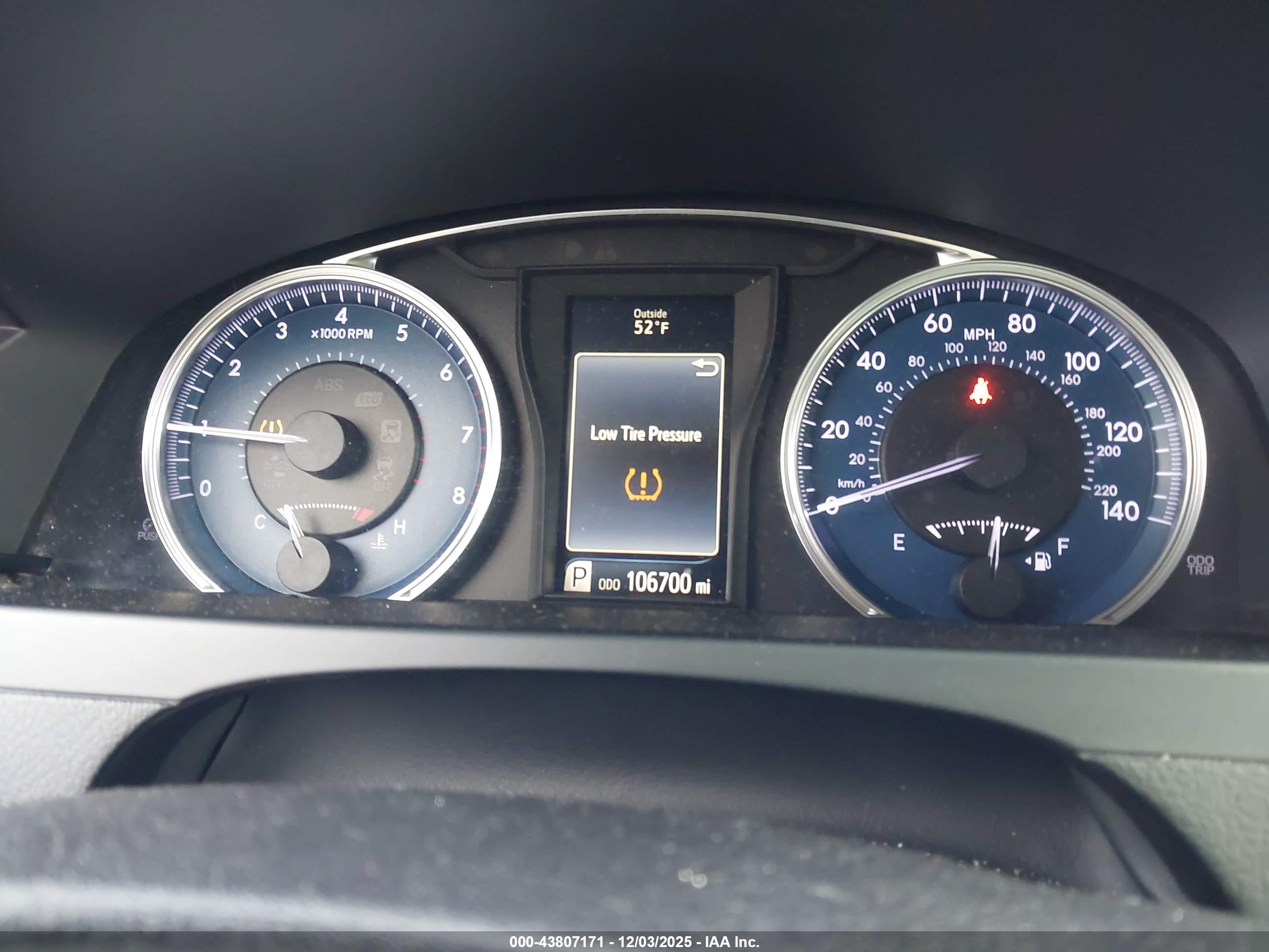 TOYOTA CAMRY image 7