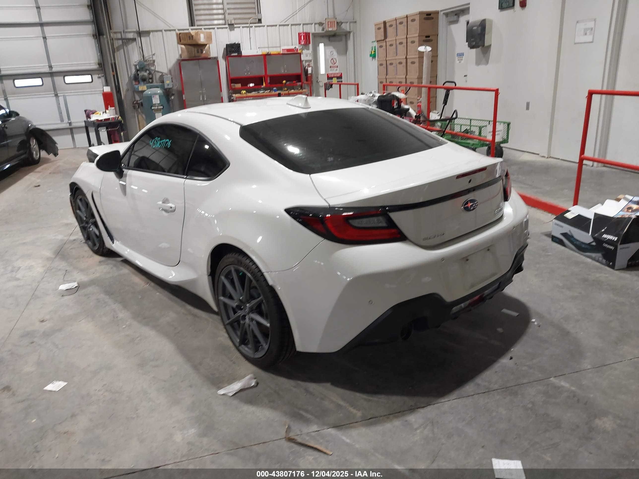 SUBARU BRZ image 3