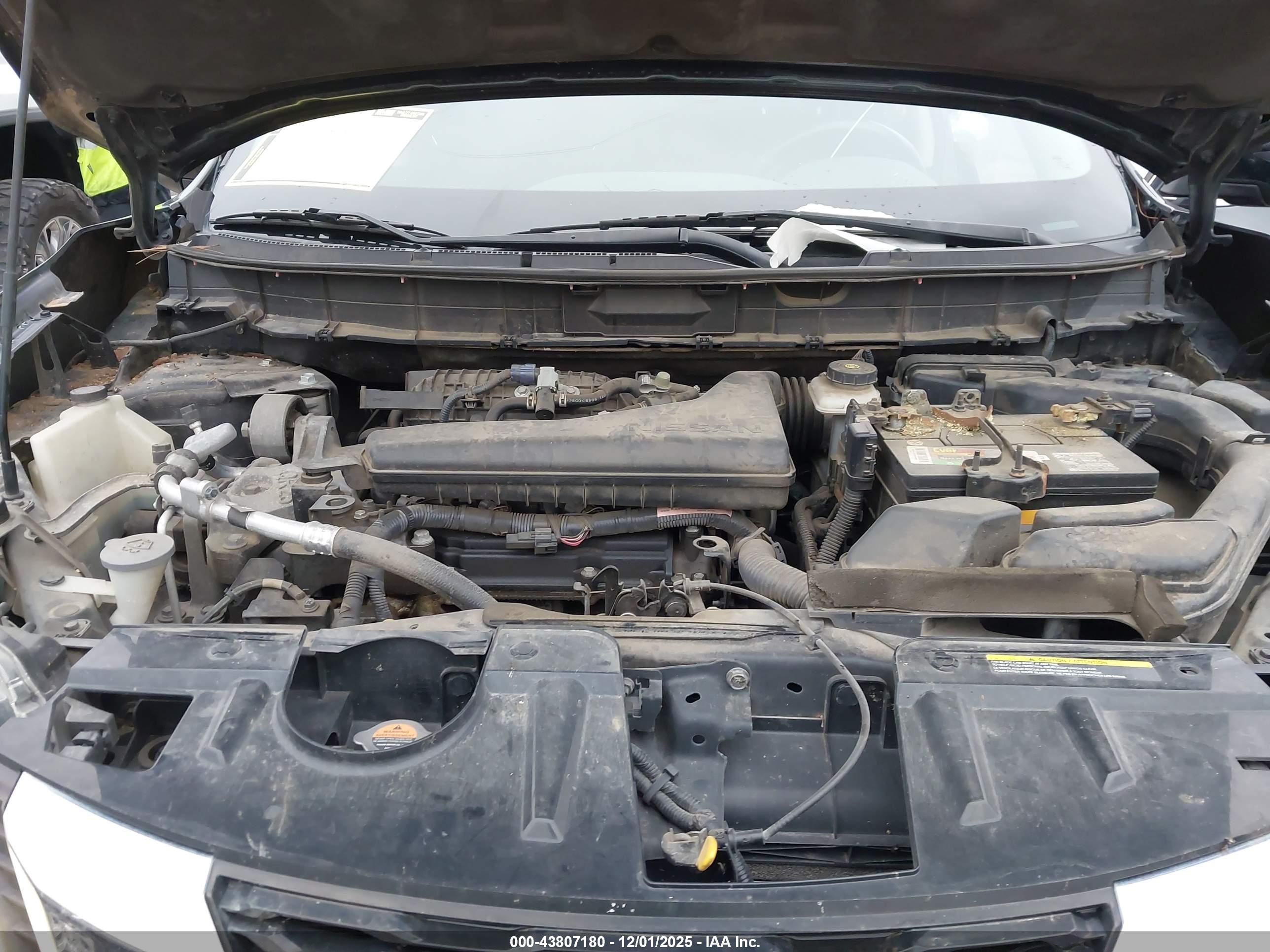 NISSAN ROGUE image 10
