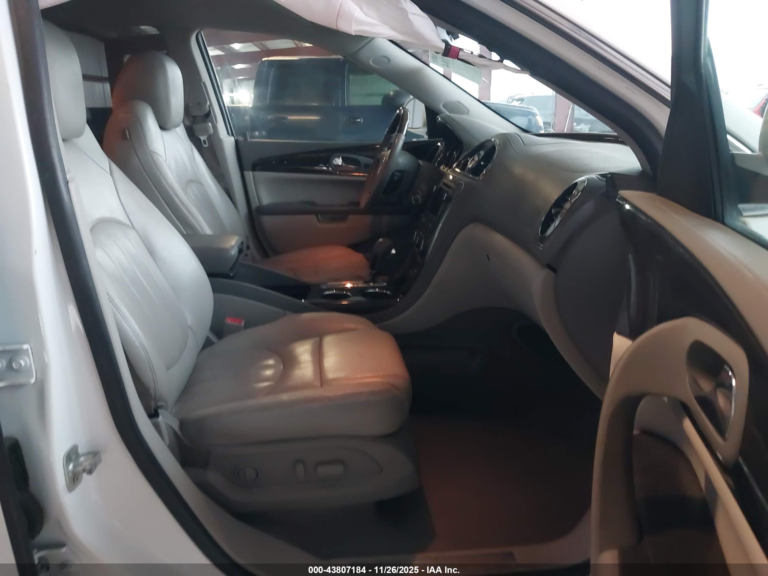 BUICK ENCLAVE image 5