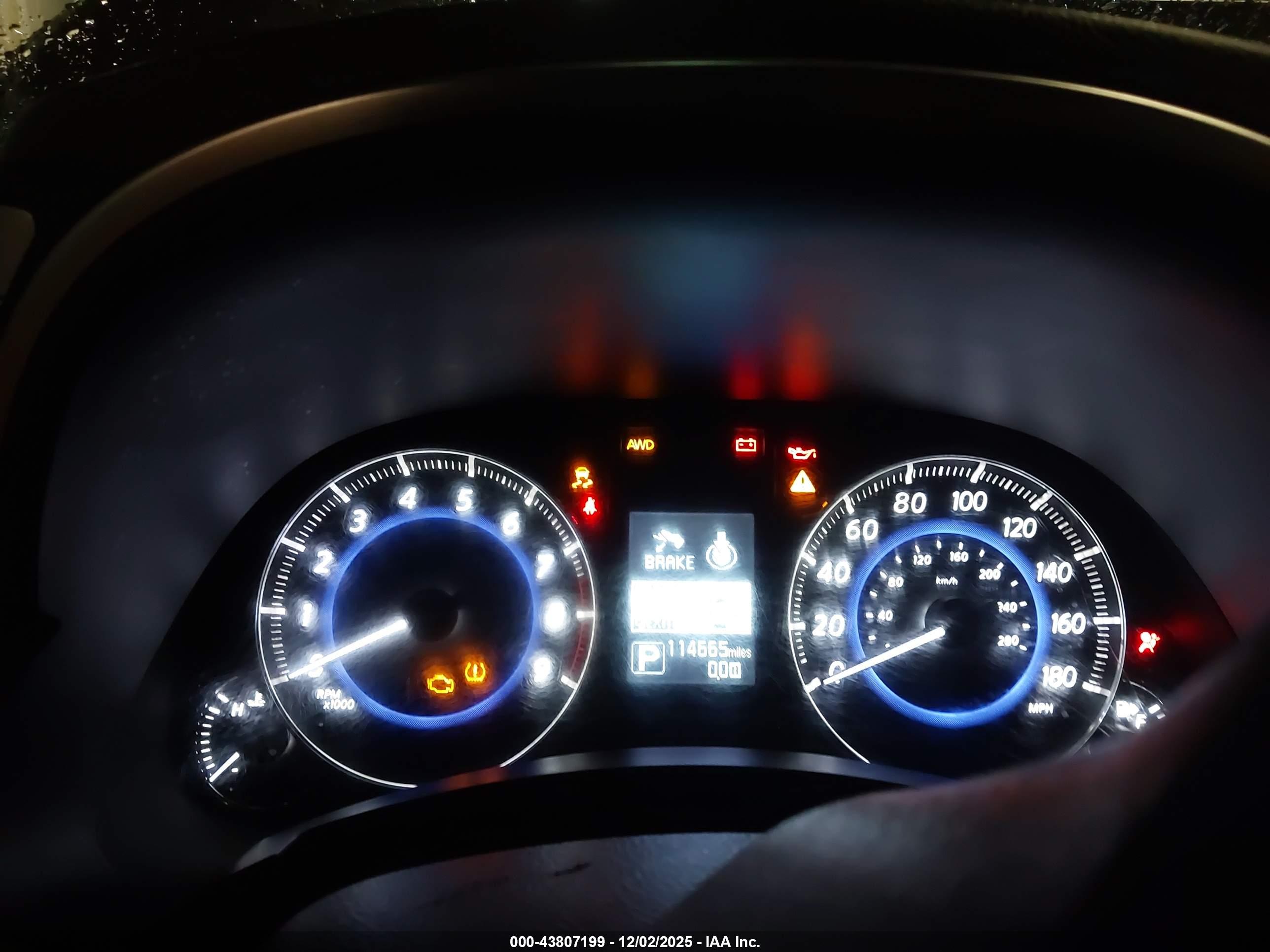 INFINITI QX70 image 7