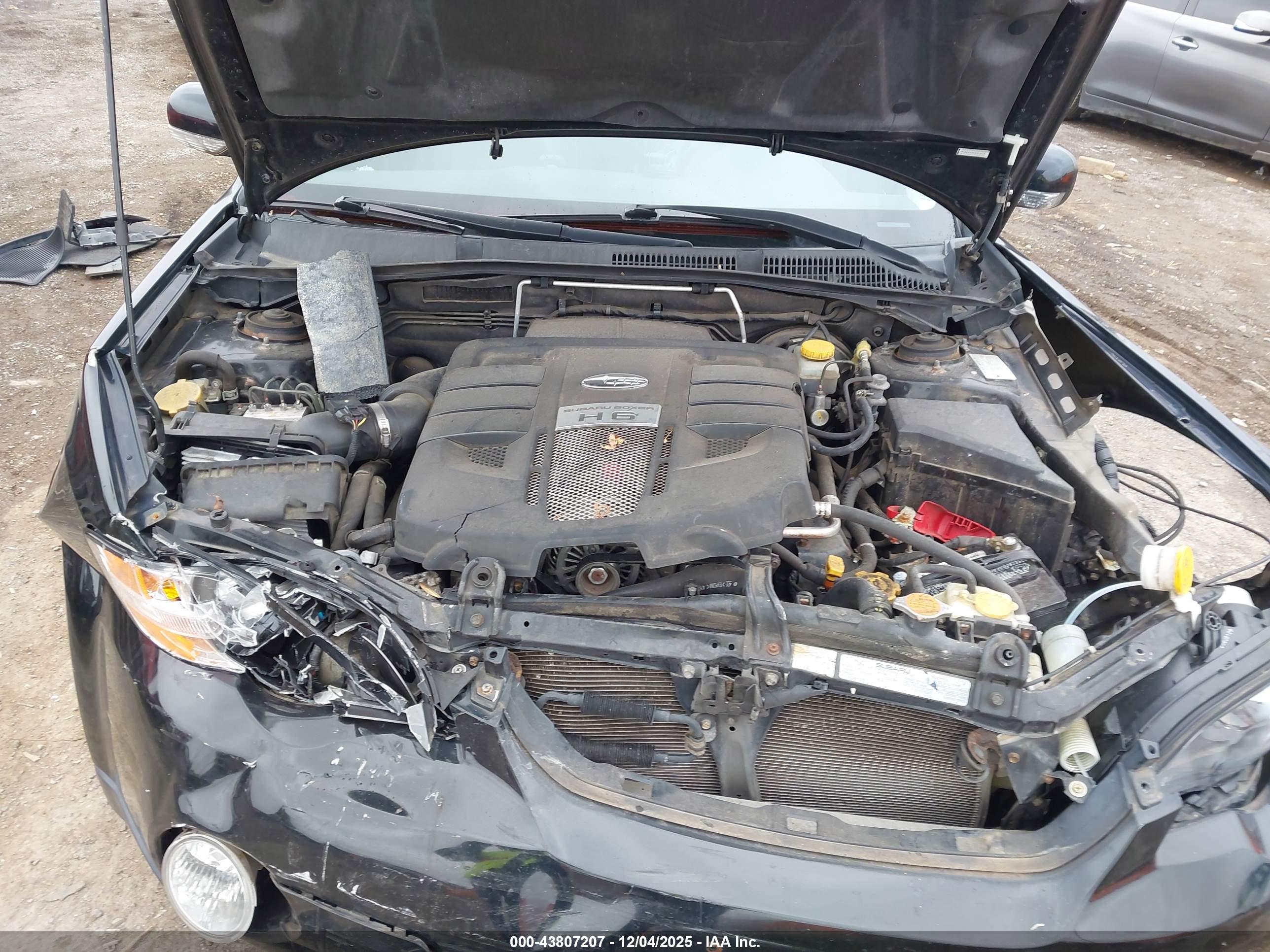 SUBARU OUTBACK image 10
