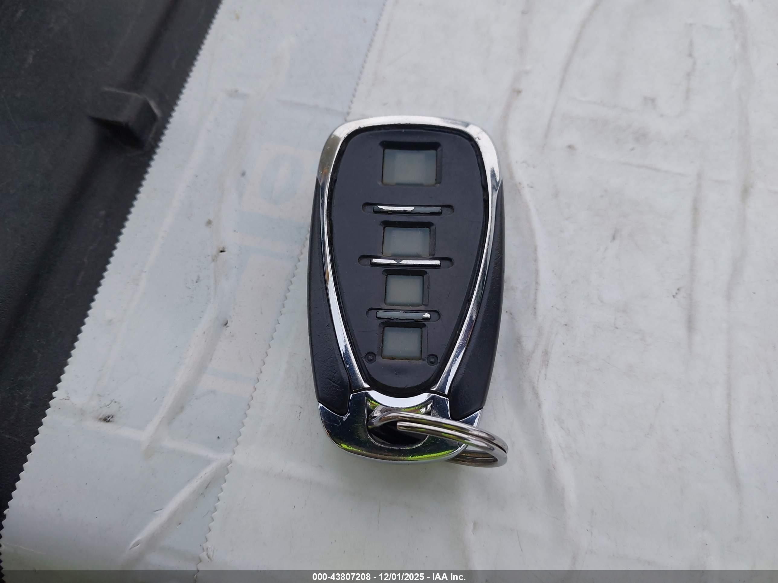 CHEVROLET TRAX image 11