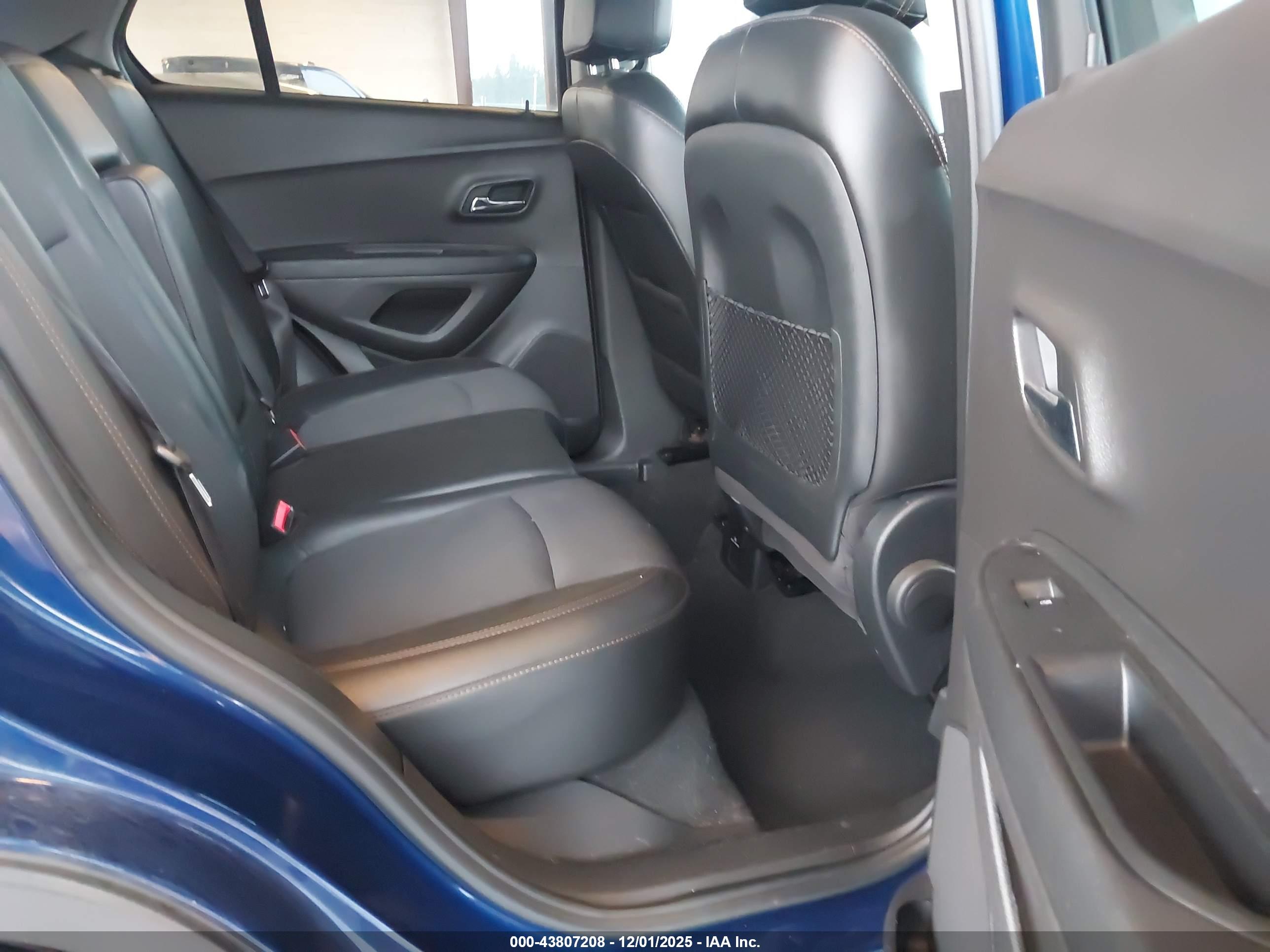 CHEVROLET TRAX image 8