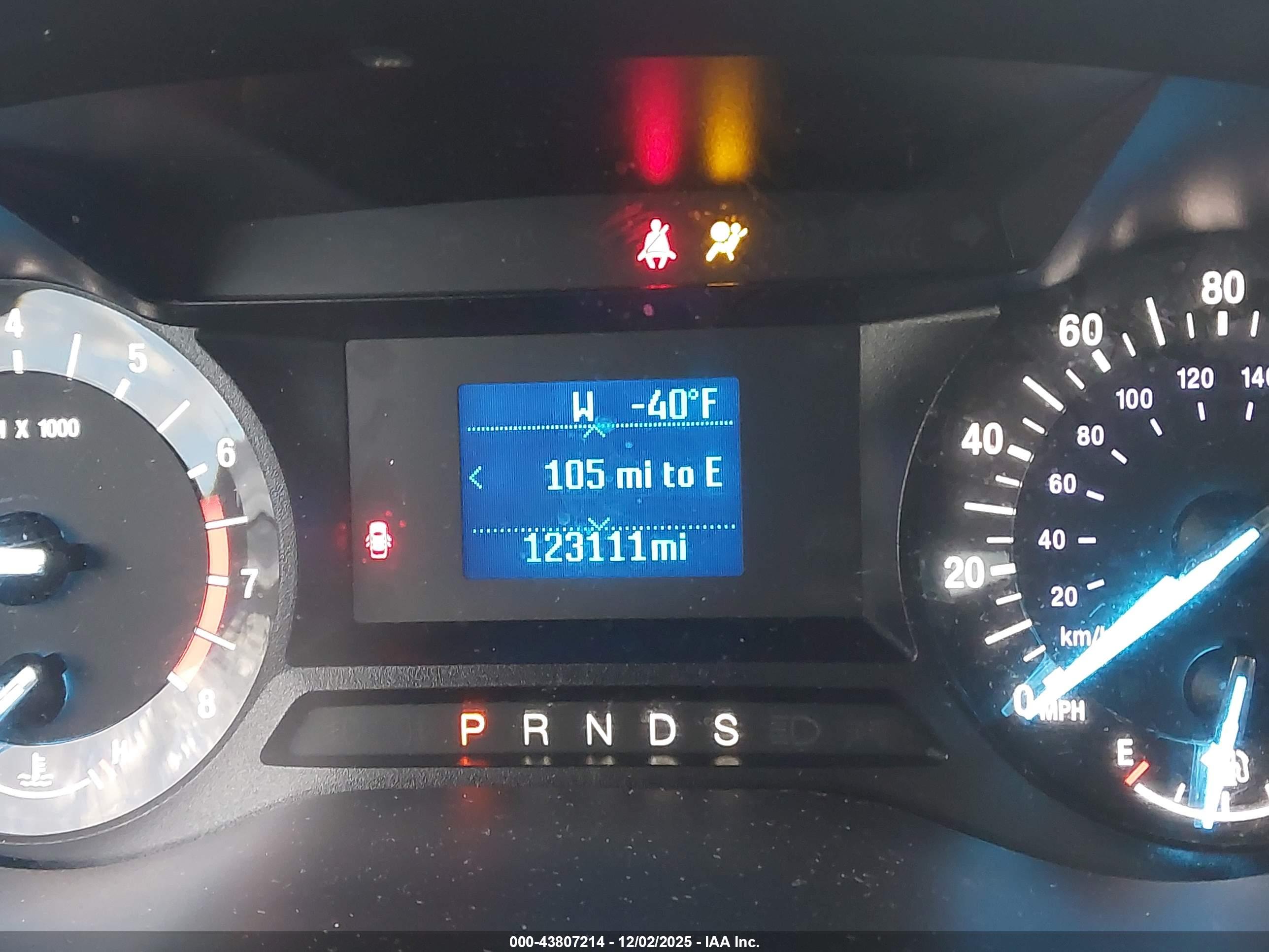 FORD FUSION image 7