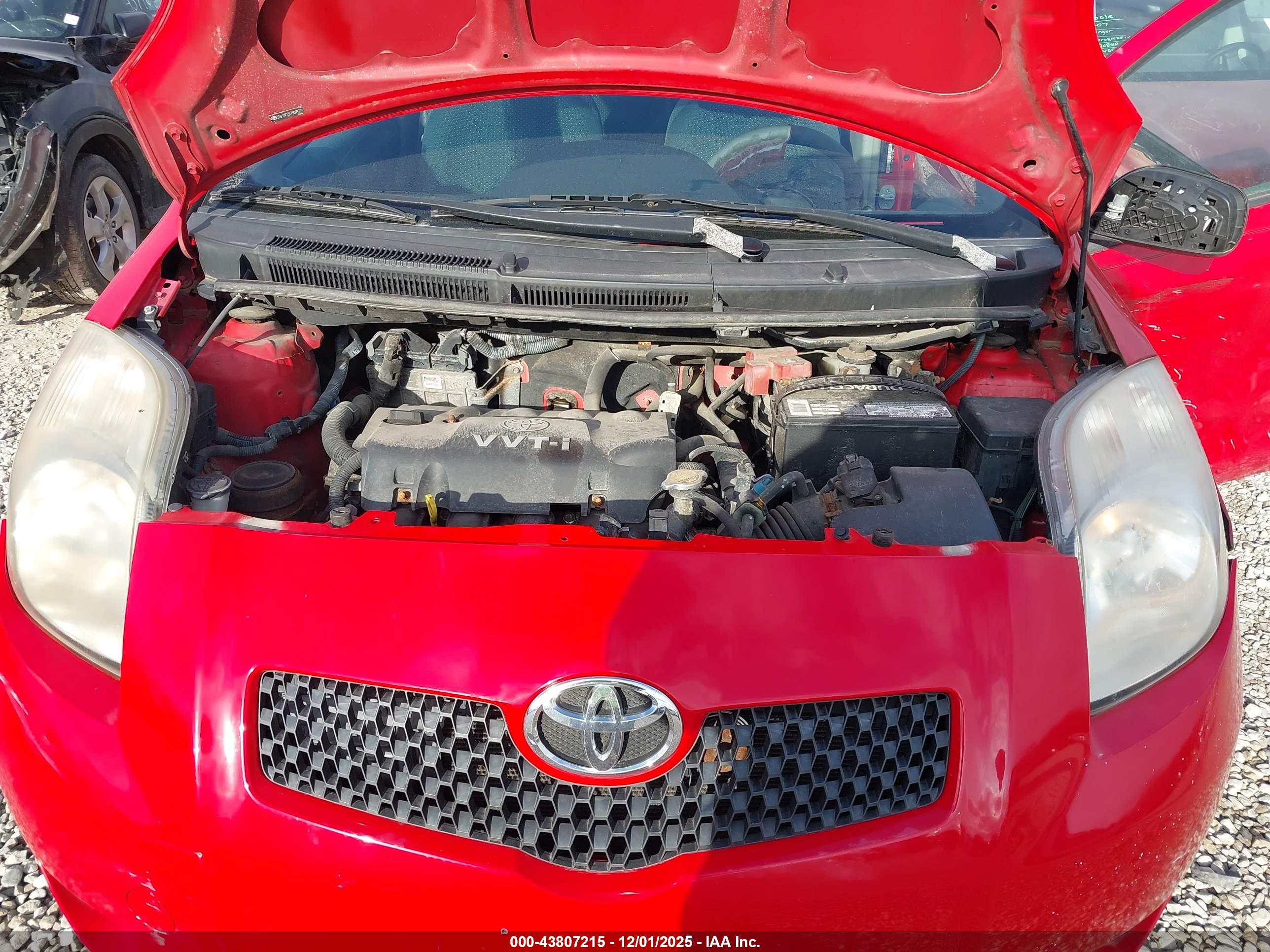 TOYOTA YARIS image 10