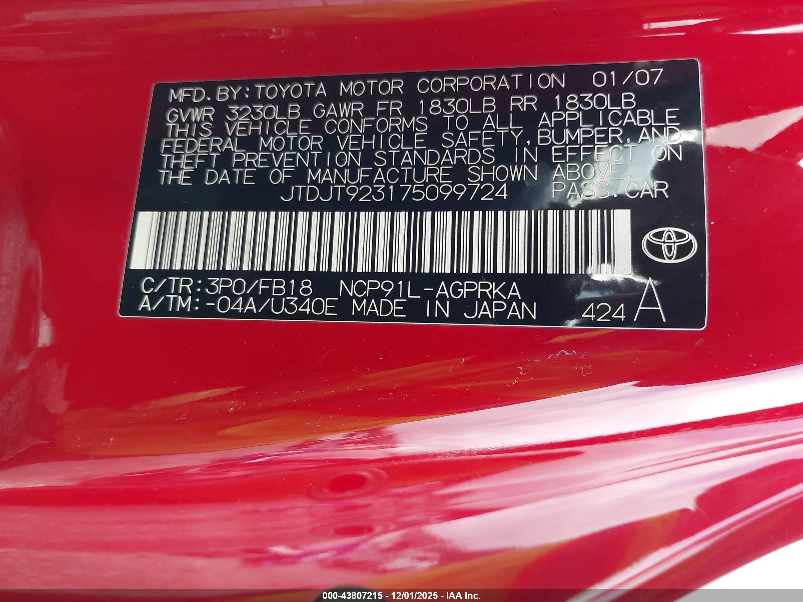 TOYOTA YARIS image 9