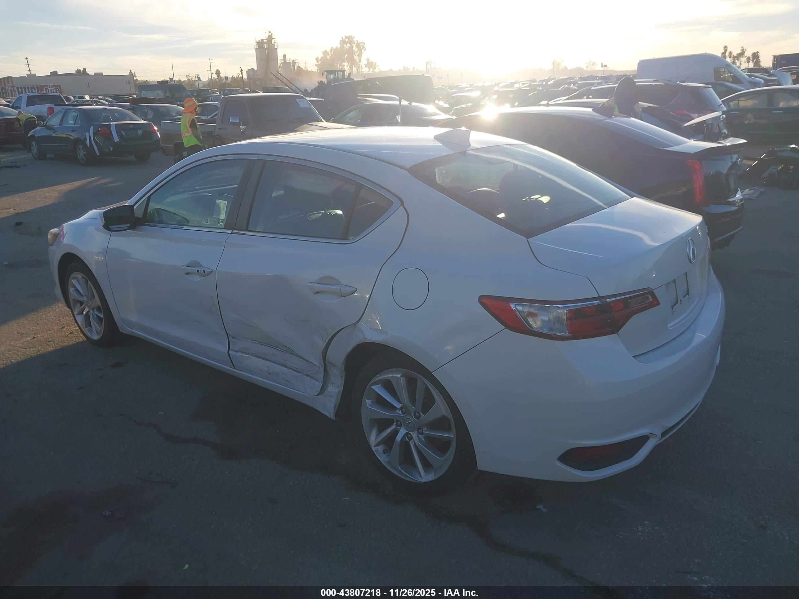 ACURA ILX image 3