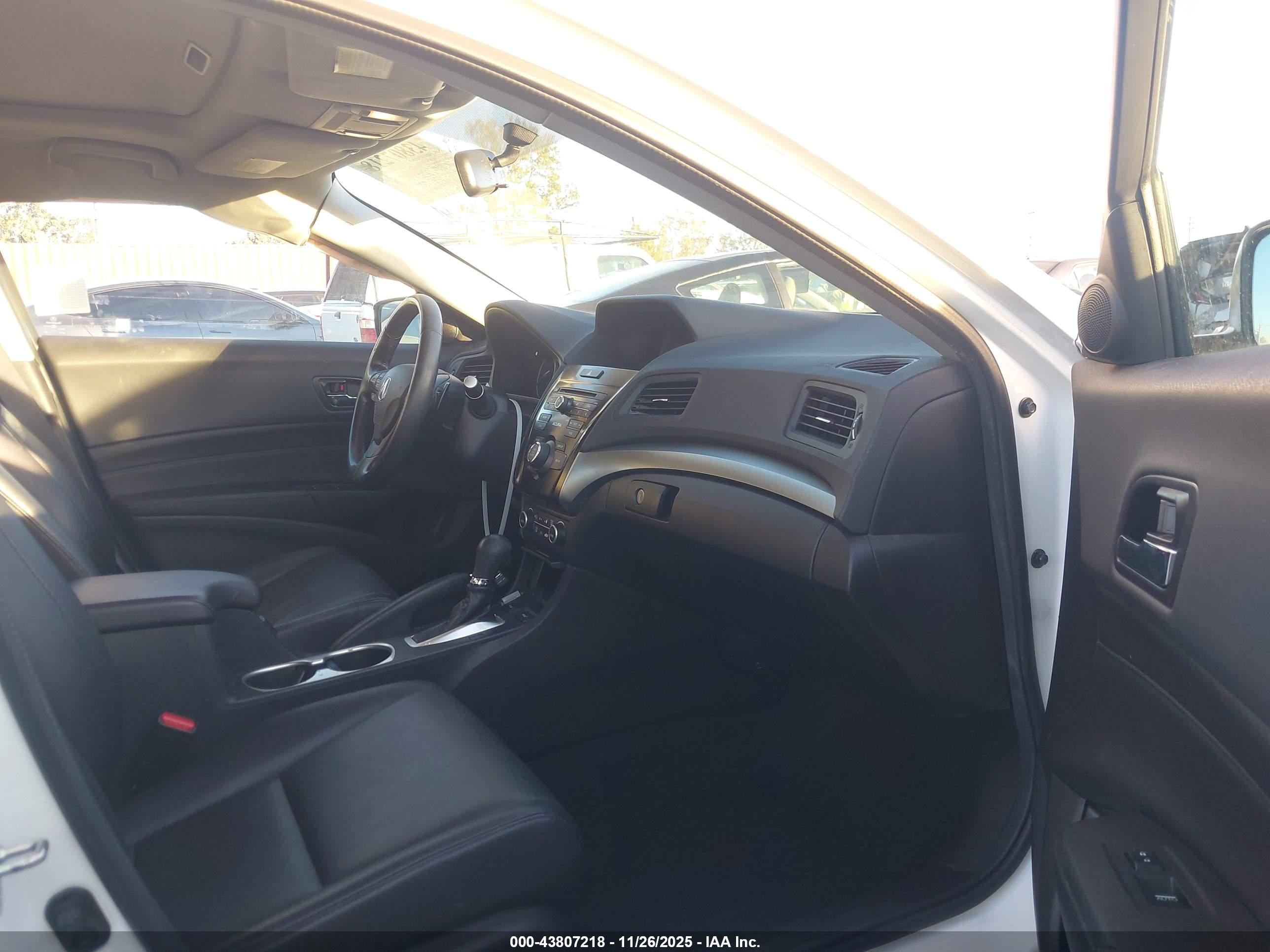 ACURA ILX image 5