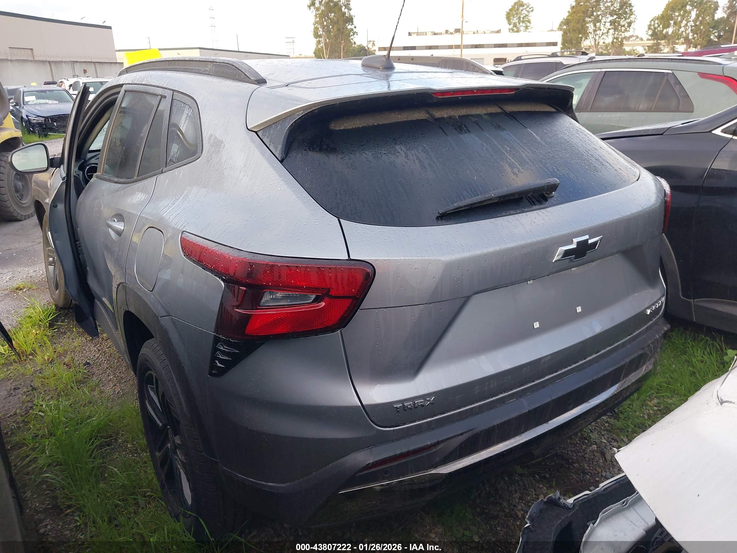 CHEVROLET TRAX image 3