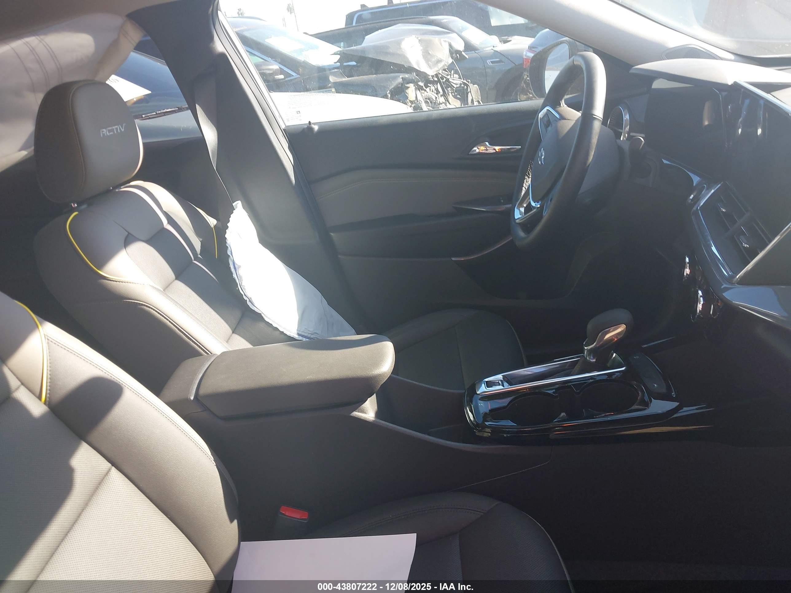 CHEVROLET TRAX image 5