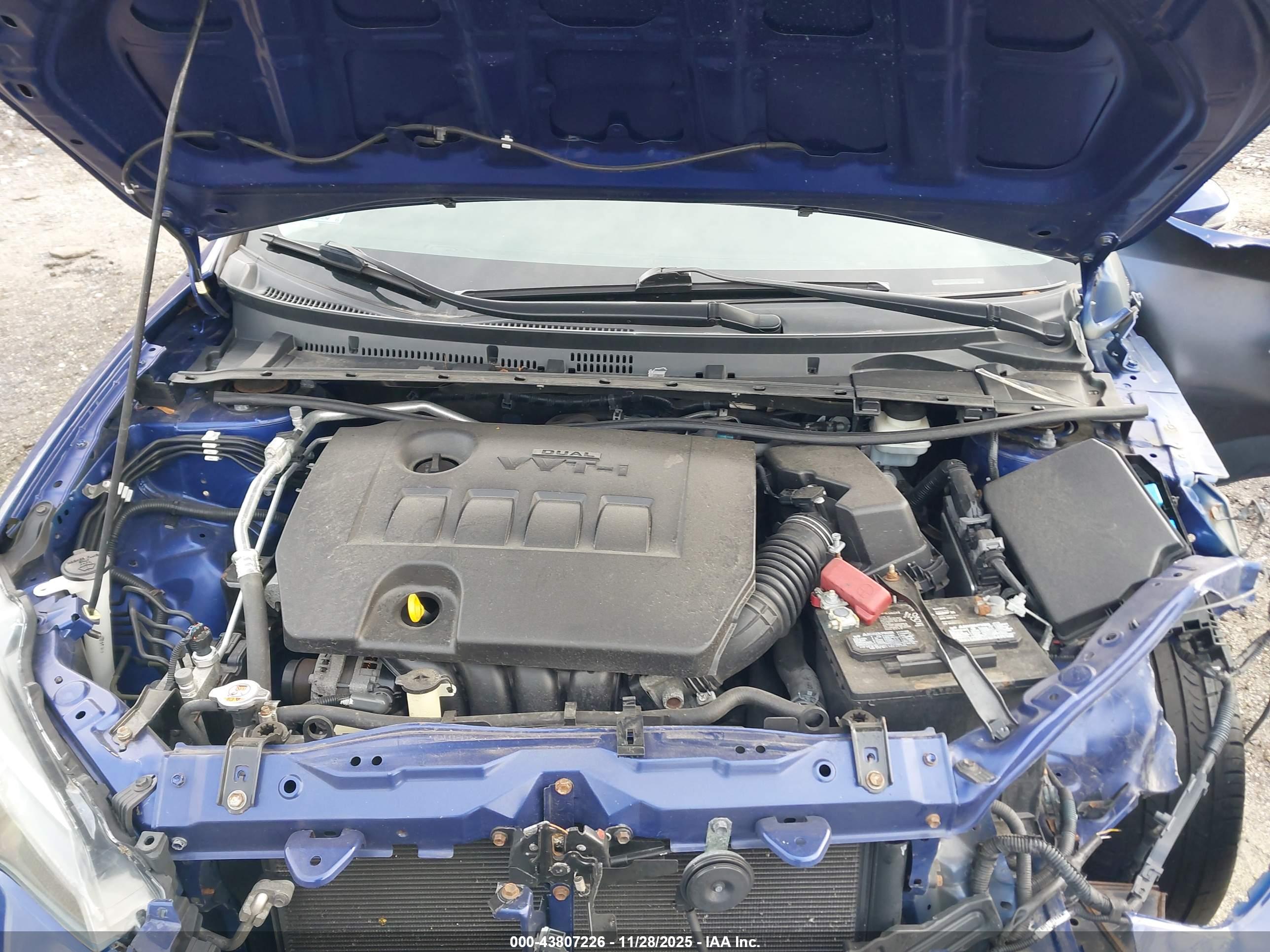 TOYOTA COROLLA image 10