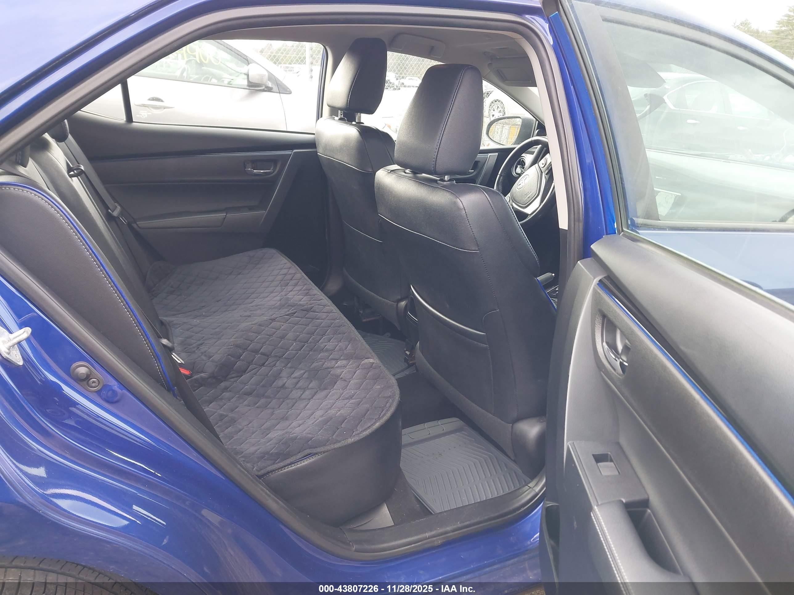 TOYOTA COROLLA image 8
