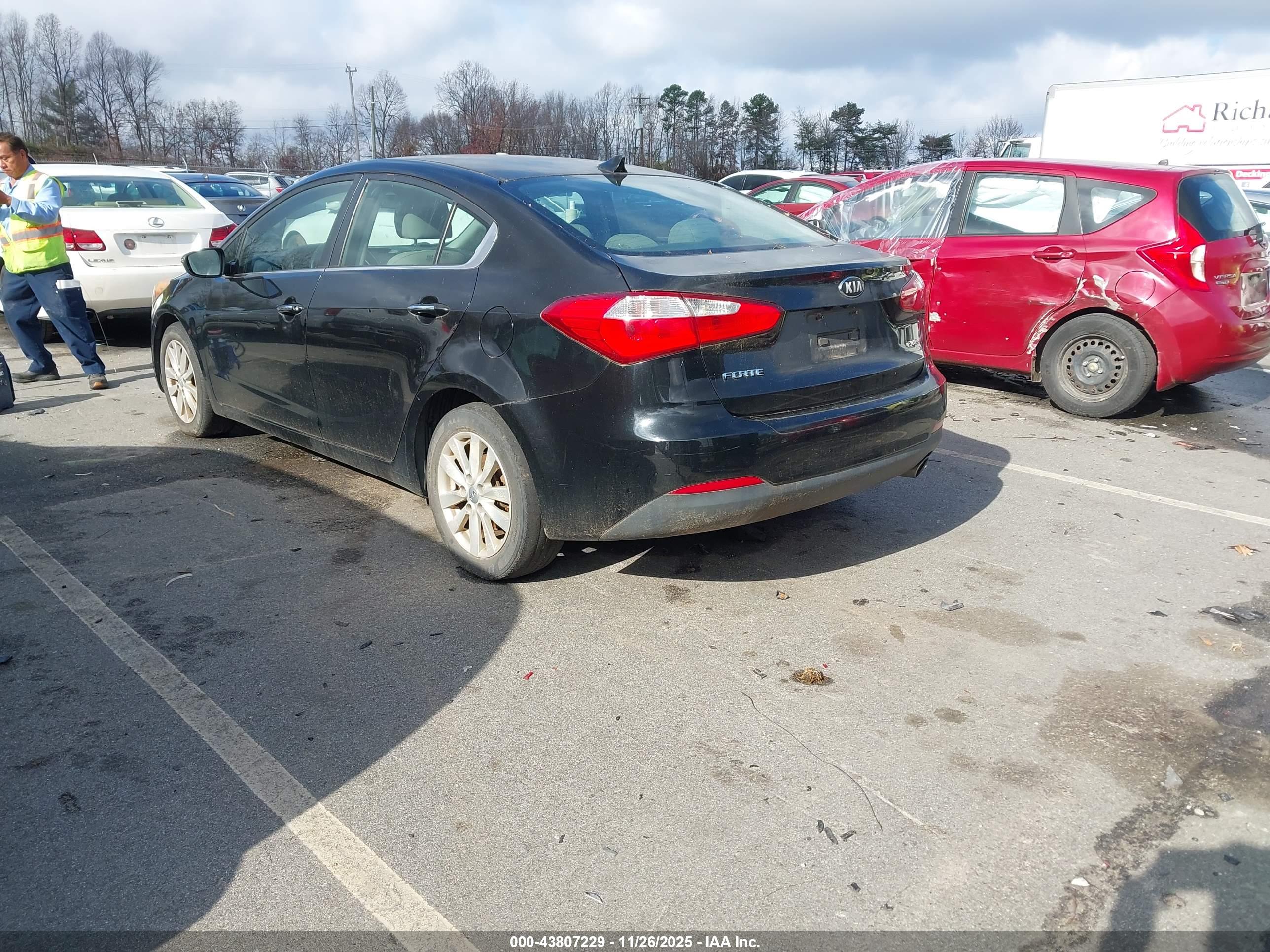 KIA FORTE image 3