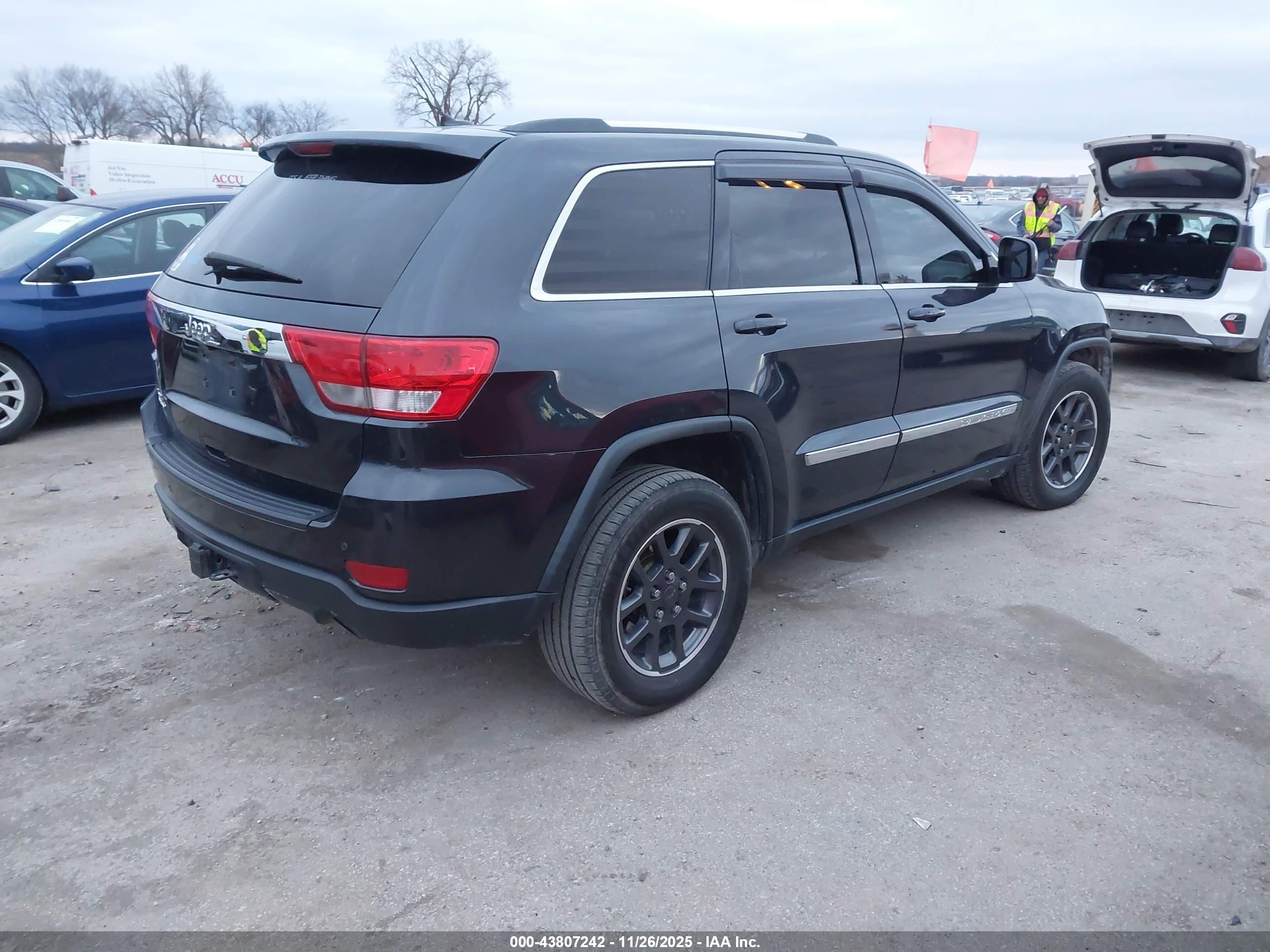 JEEP GRAND image 4