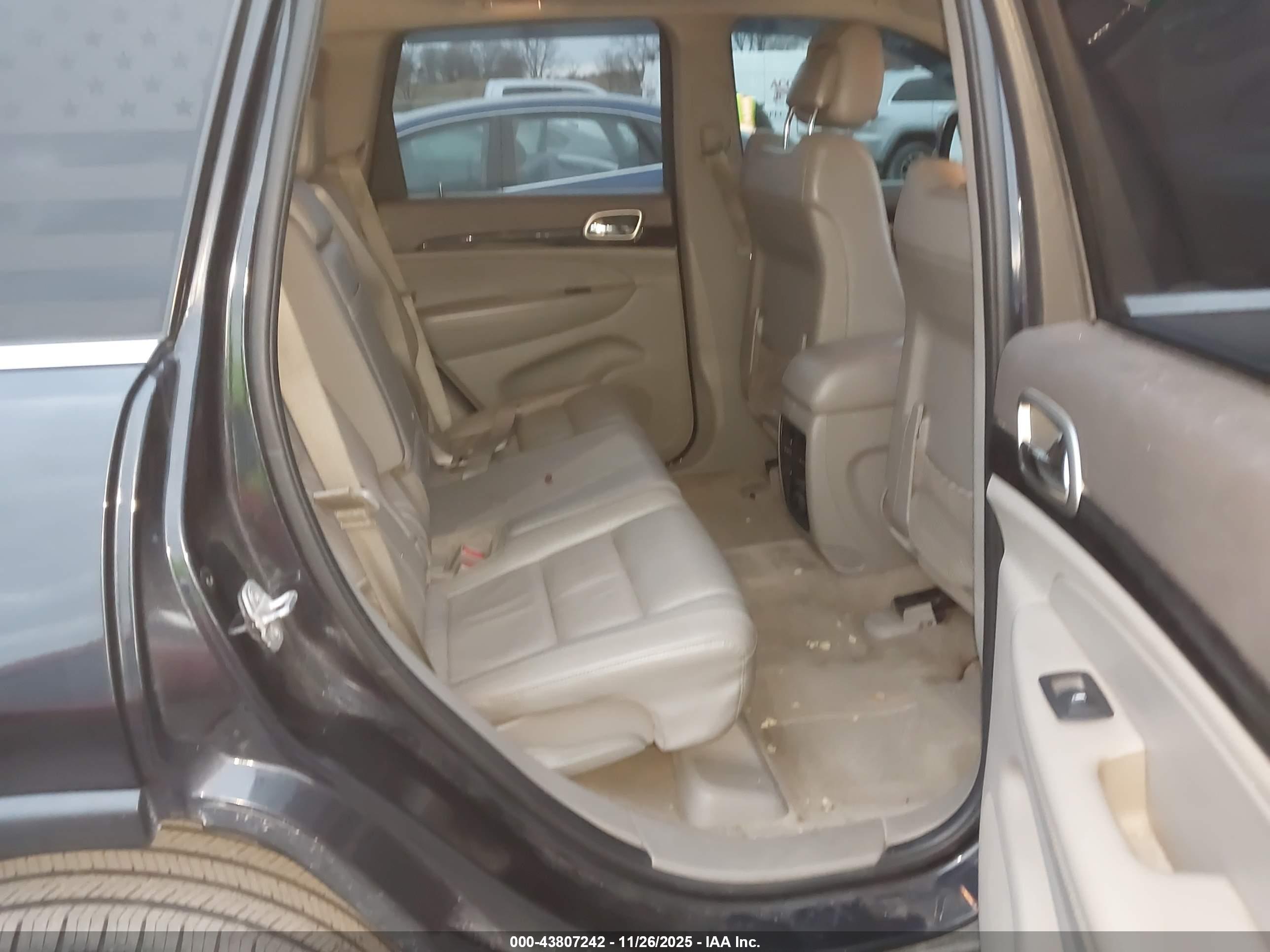 JEEP GRAND image 8