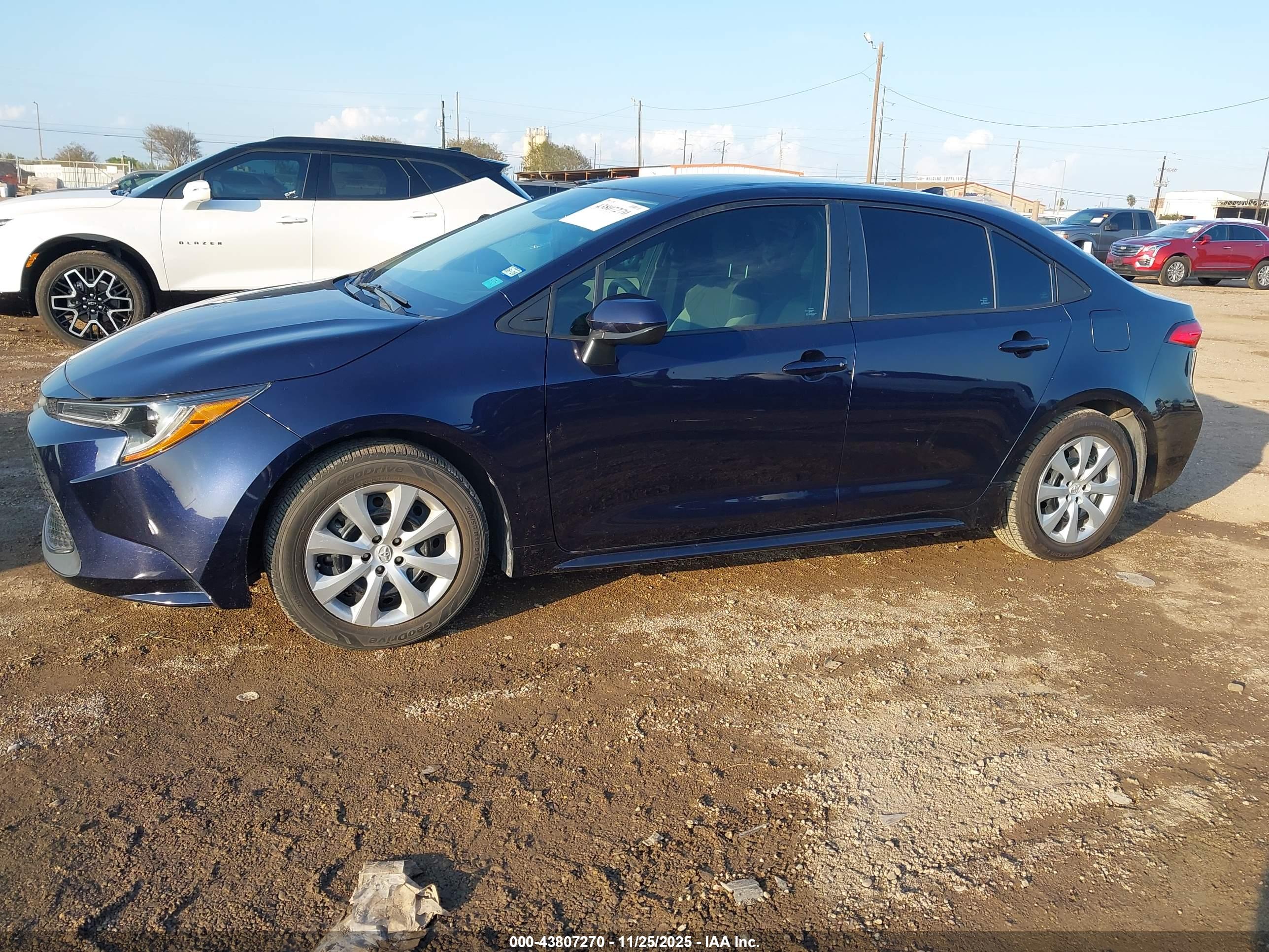 TOYOTA COROLLA image 2