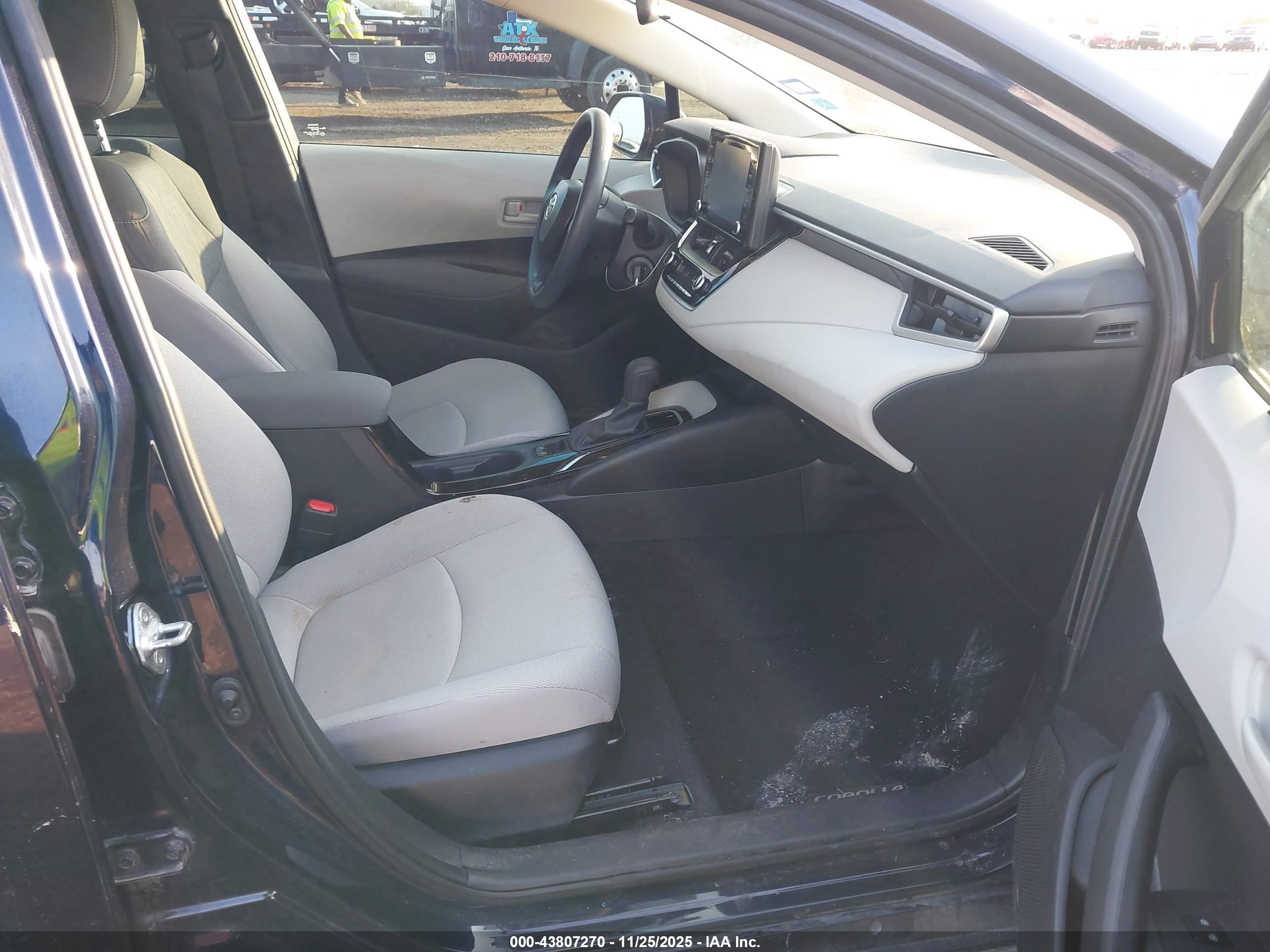 TOYOTA COROLLA image 5