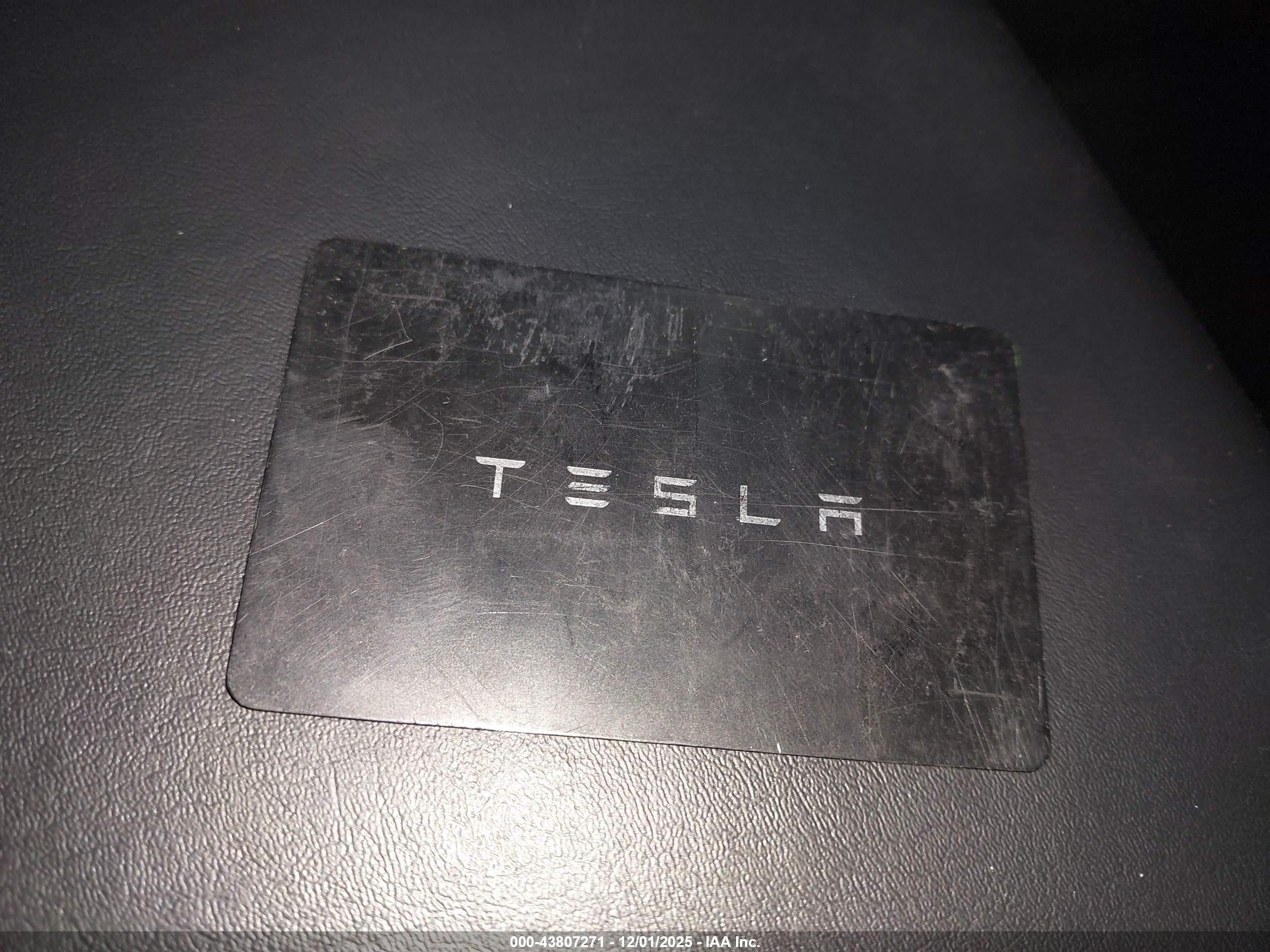 TESLA MODEL image 11