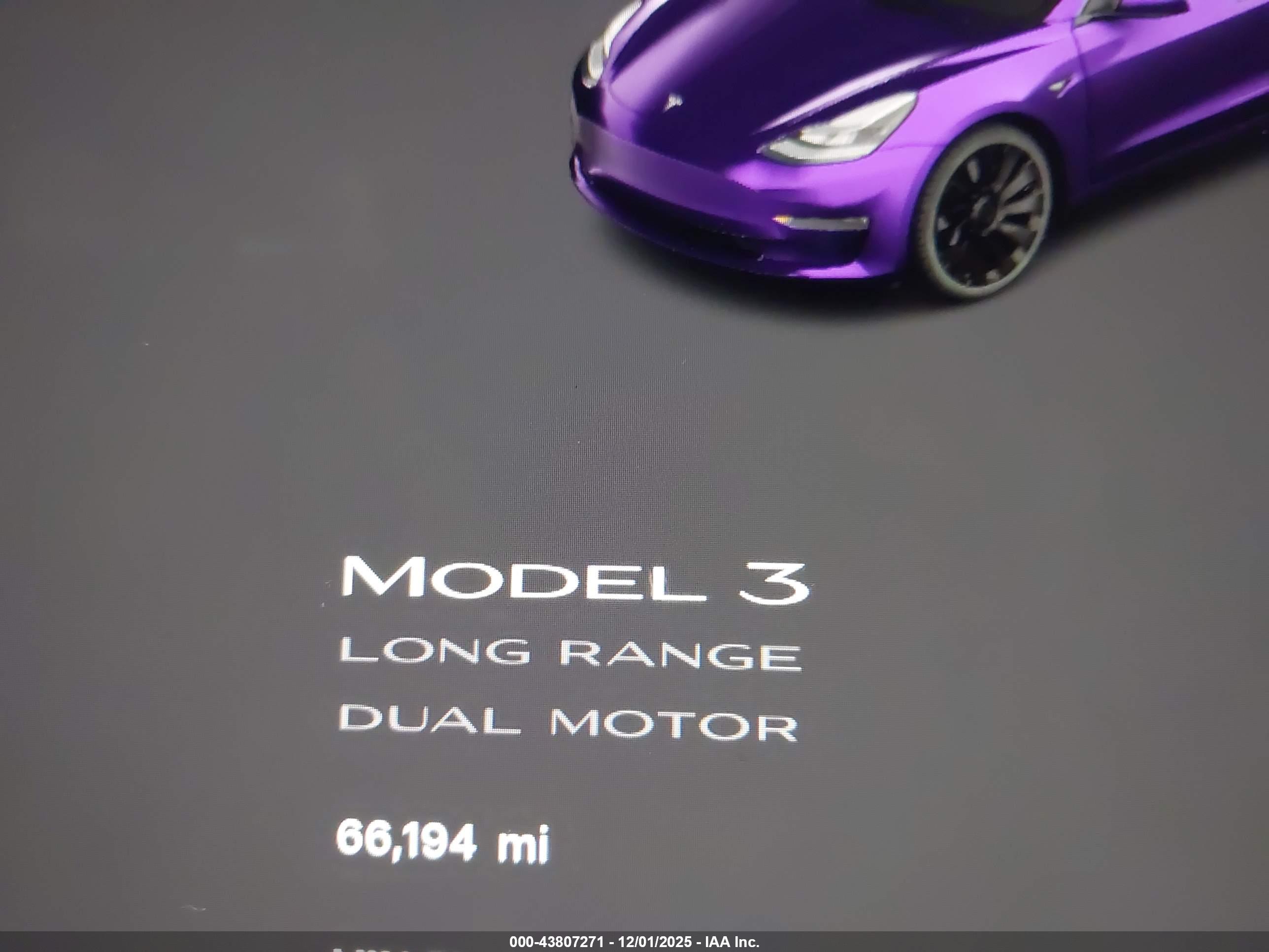TESLA MODEL image 7